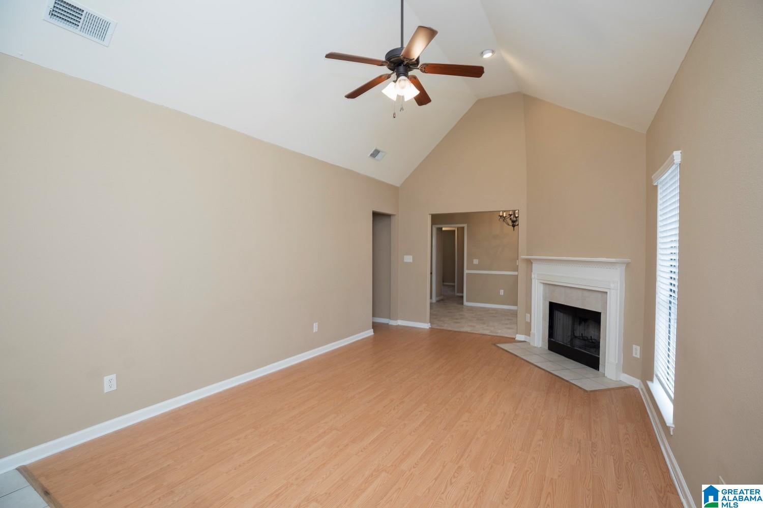 3157 PINECREEK LOOP