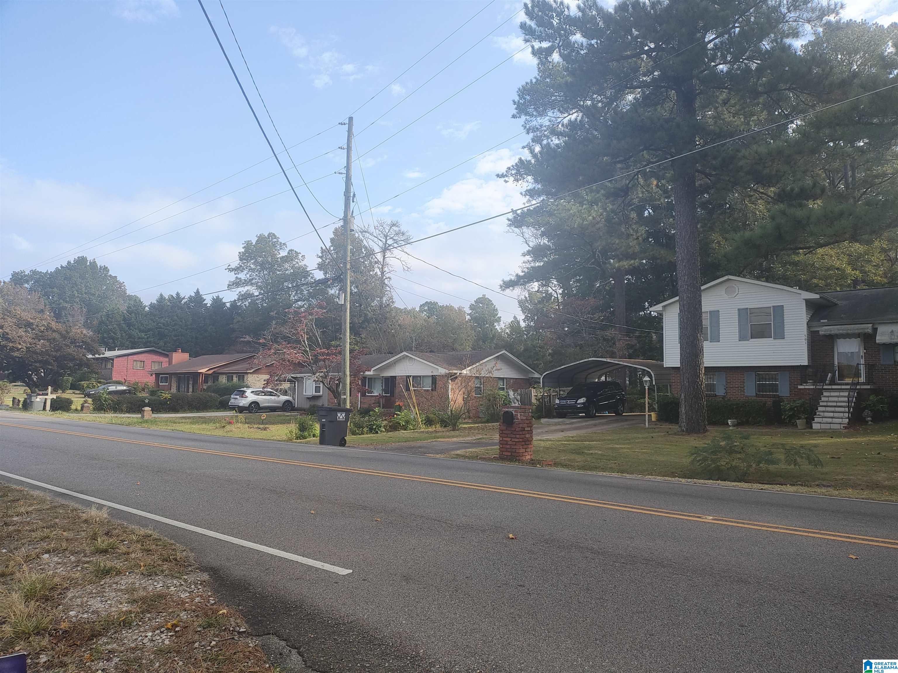 Homes for sale in Hueytown, AL | 435 Forest Road, Hueytown, AL 35023 | MLS# 21404270