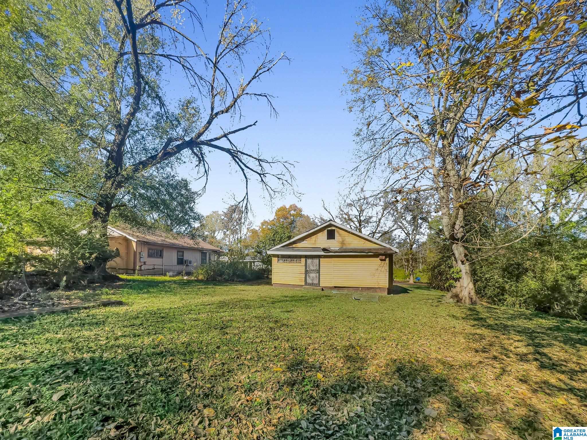 Homes for sale in Lipscomb, AL | 2009 Dawson Avenue, Lipscomb, AL 35020 | MLS# 21404292