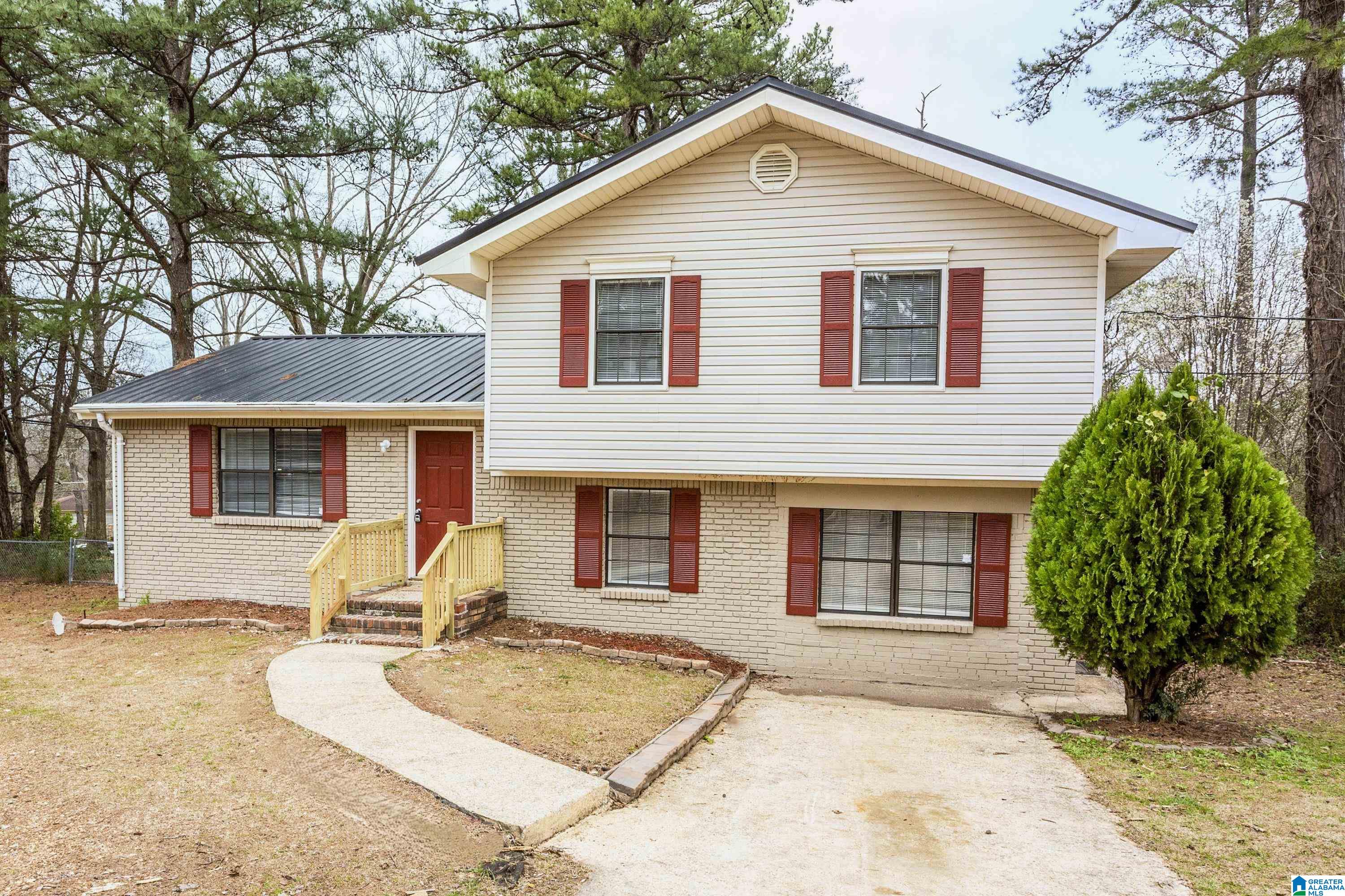 224 27TH COURT CIRCLE NW