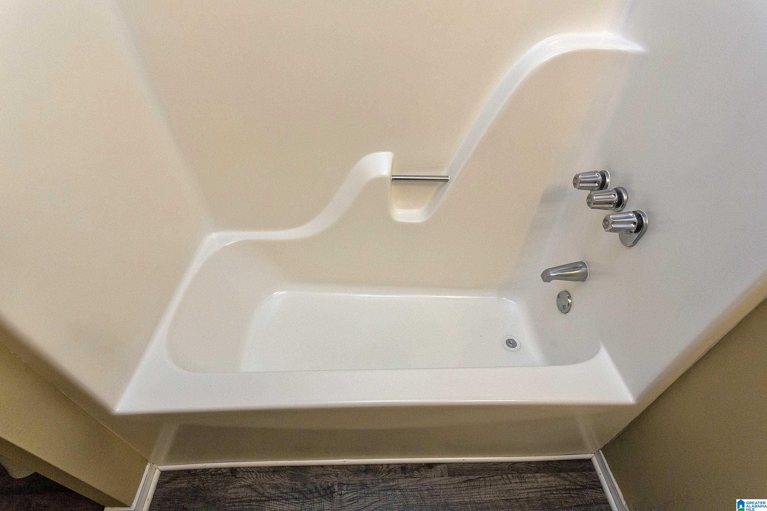 1162 Circle Trail