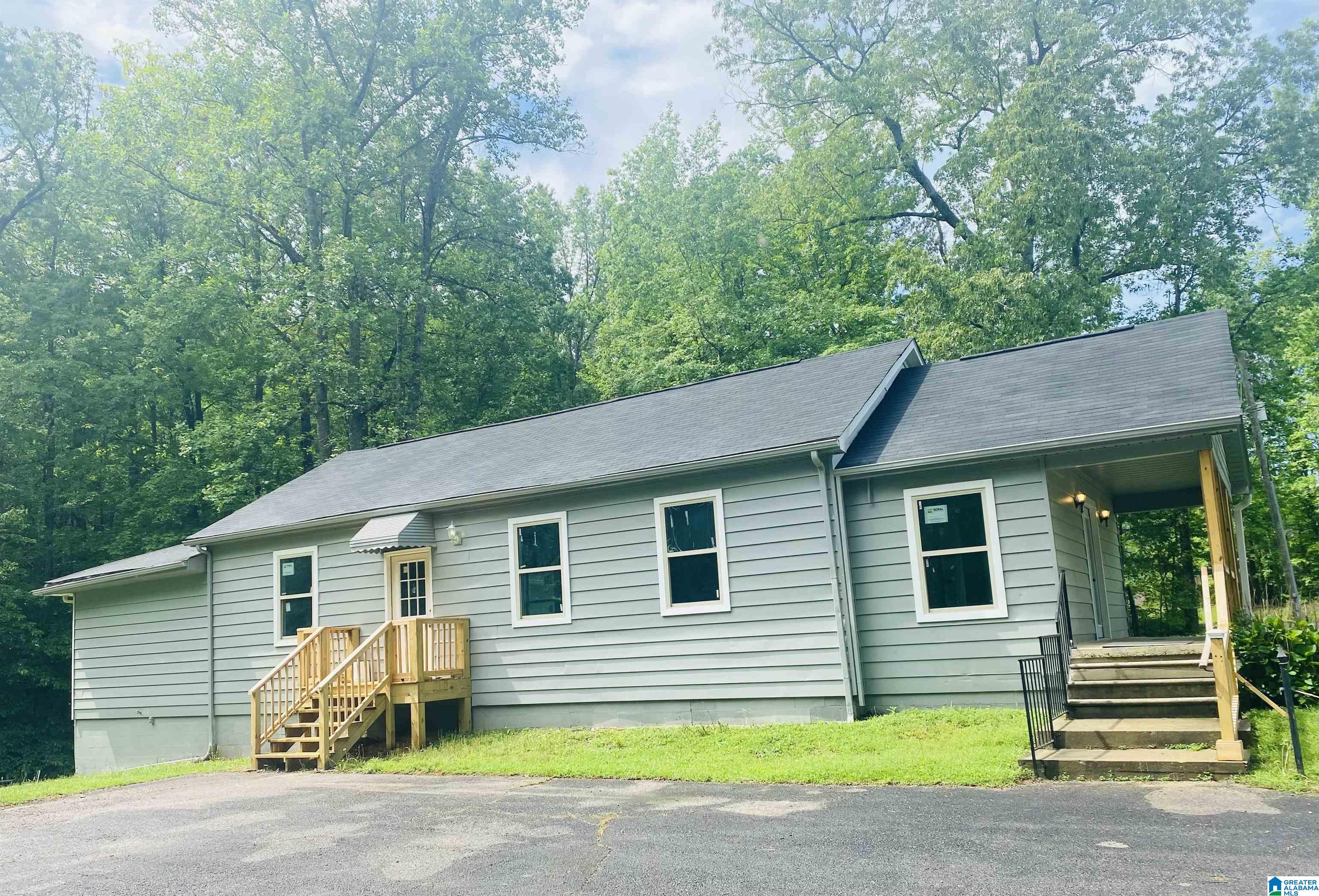 Homes for sale in West Blocton, AL | 2590 Camp Branch Road, West Blocton, AL 35184 | MLS# 21406866