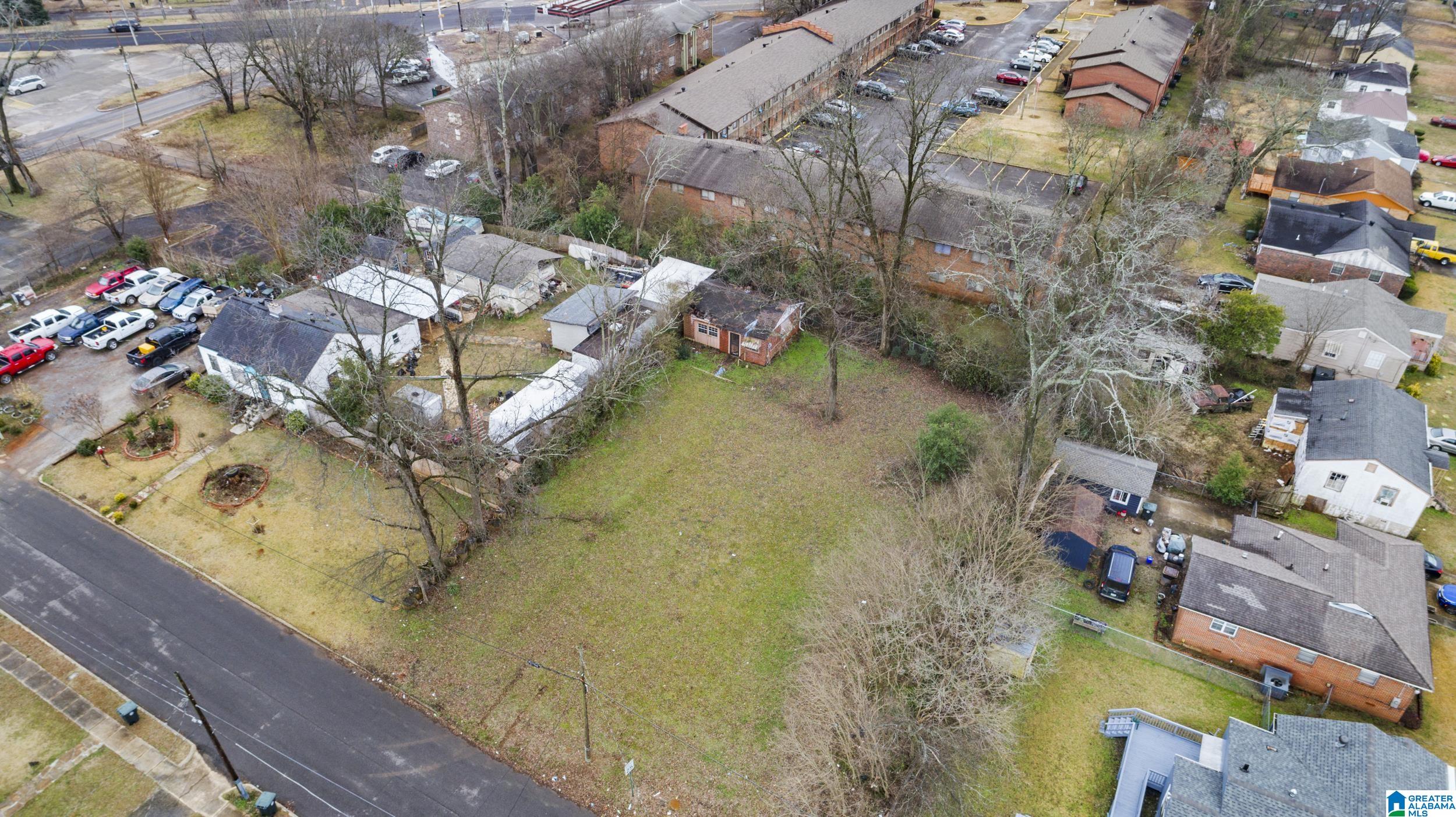 Homes for sale in Birmingham, AL | 2423 Lee Avenue Sw, Birmingham, AL 35211 | MLS# 21407935