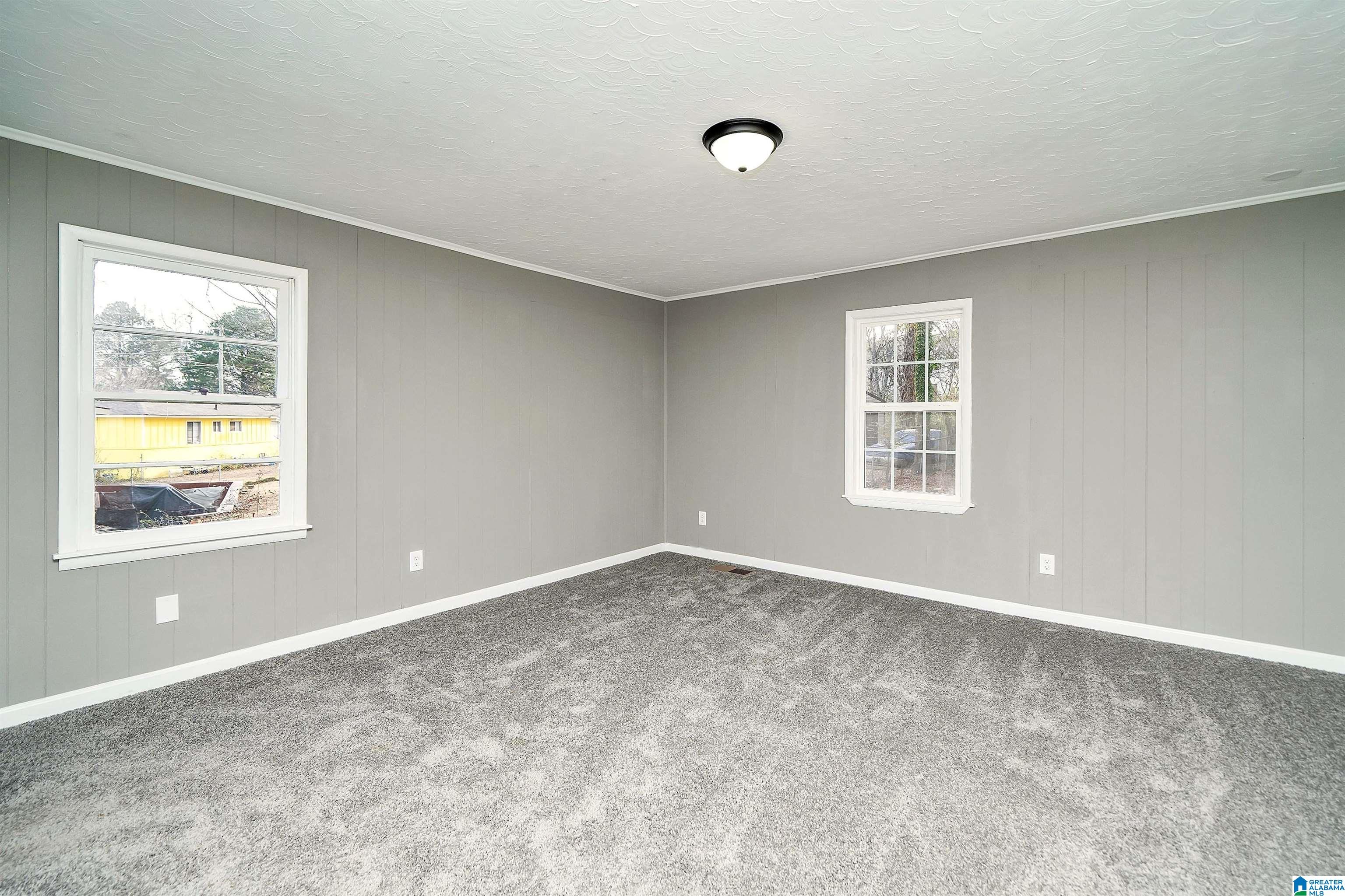1236 Winnetka Way