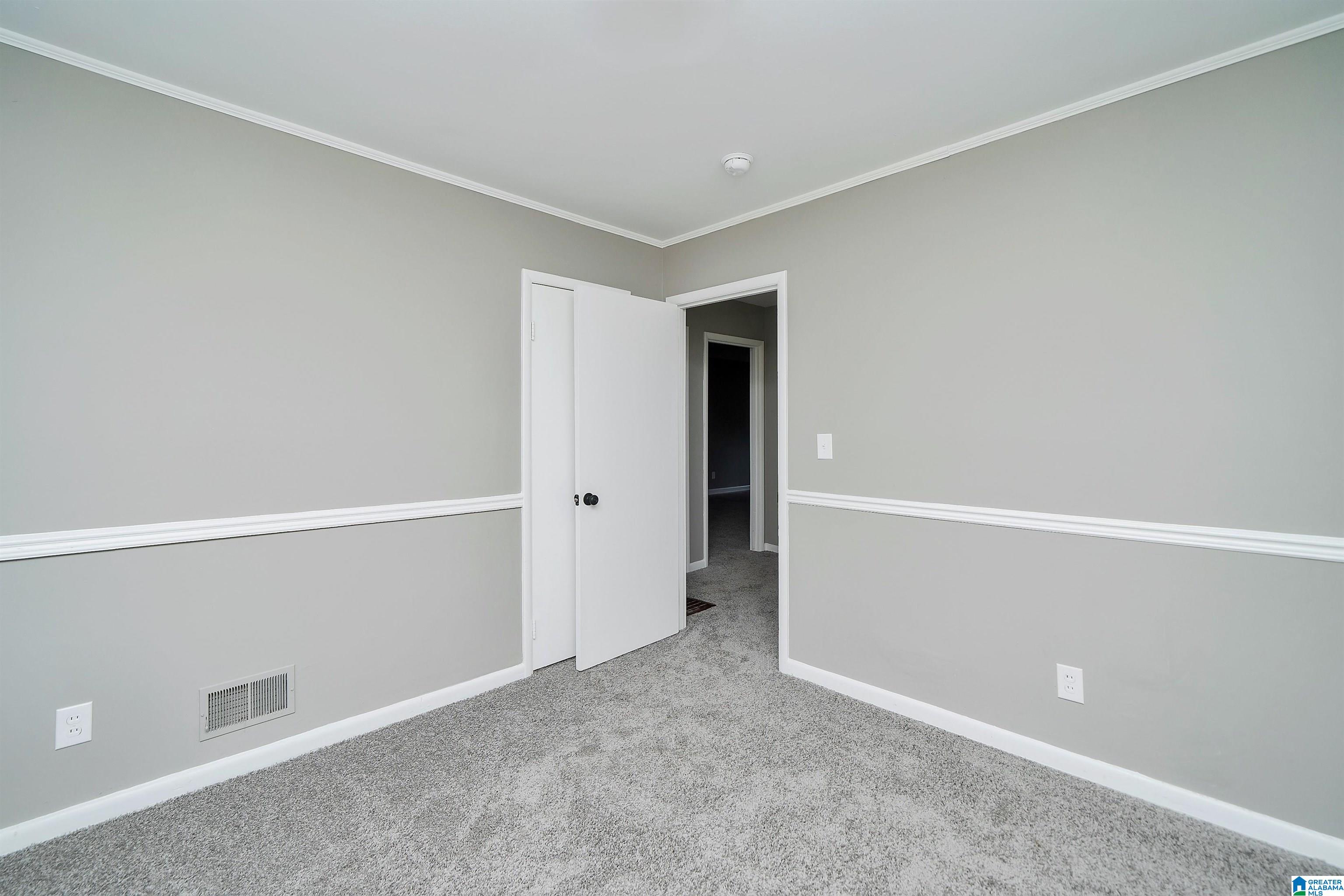 1236 Winnetka Way