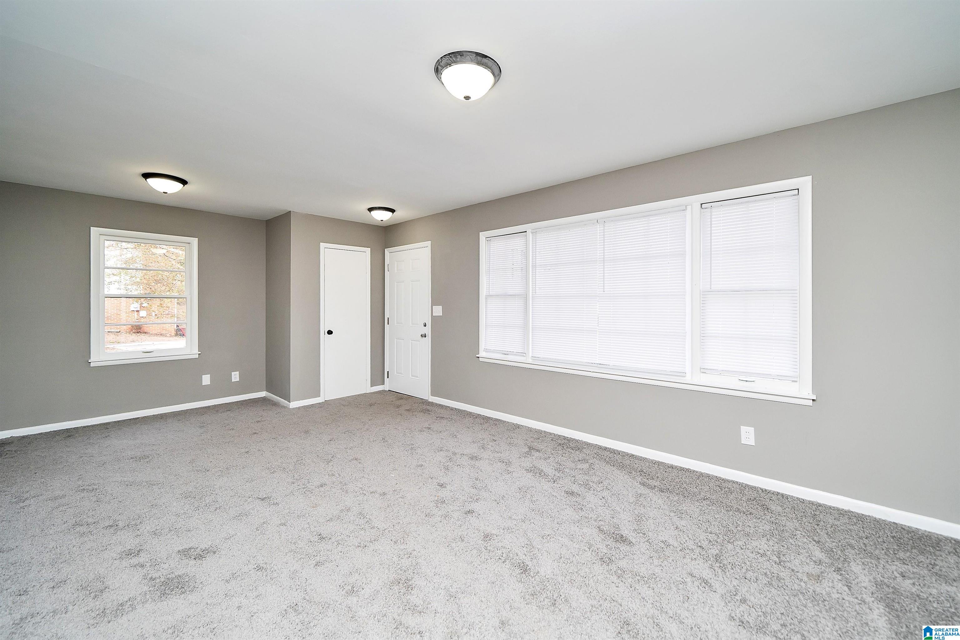 1236 Winnetka Way