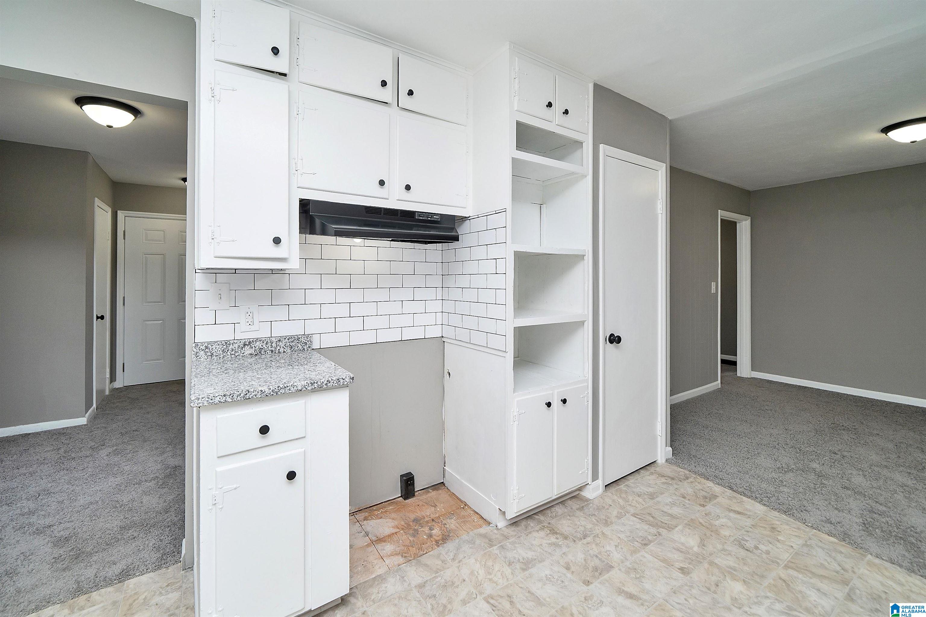 1236 Winnetka Way