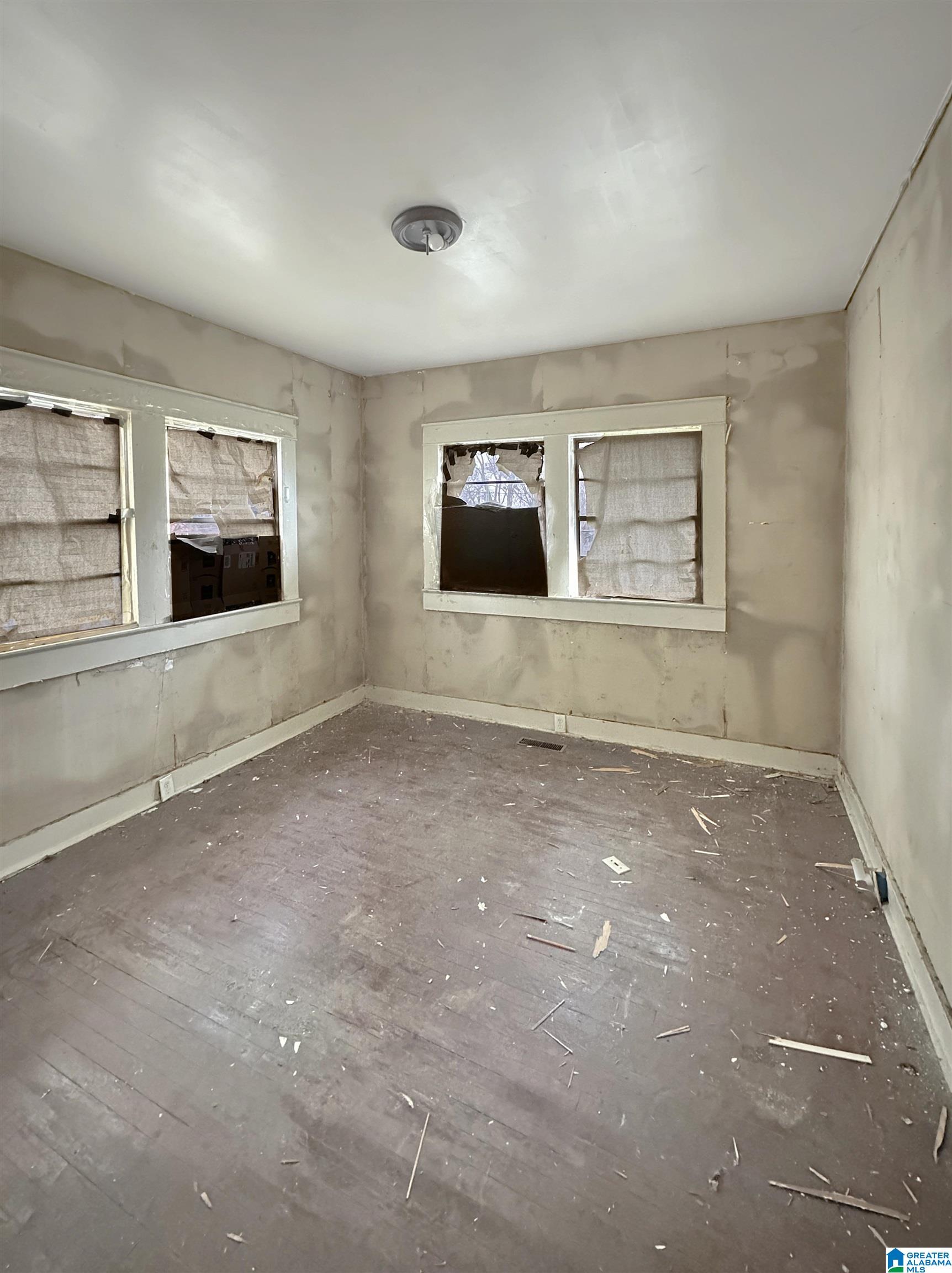 Homes for sale in Birmingham, AL | 3514 17Th Avenue N, Birmingham, AL 35234 | MLS# 21410059