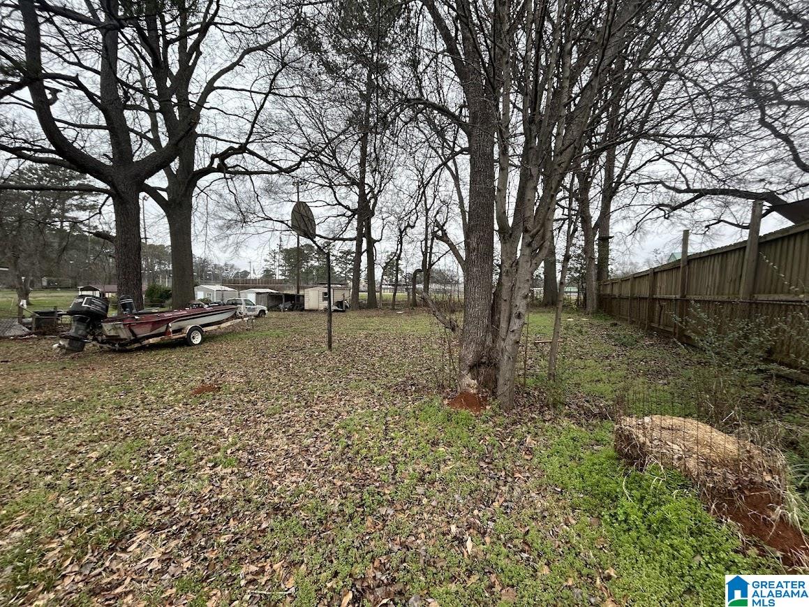 Homes for sale in Hueytown, AL | 2505 Circle Dr, Hueytown, AL 35023 | MLS# 21410390