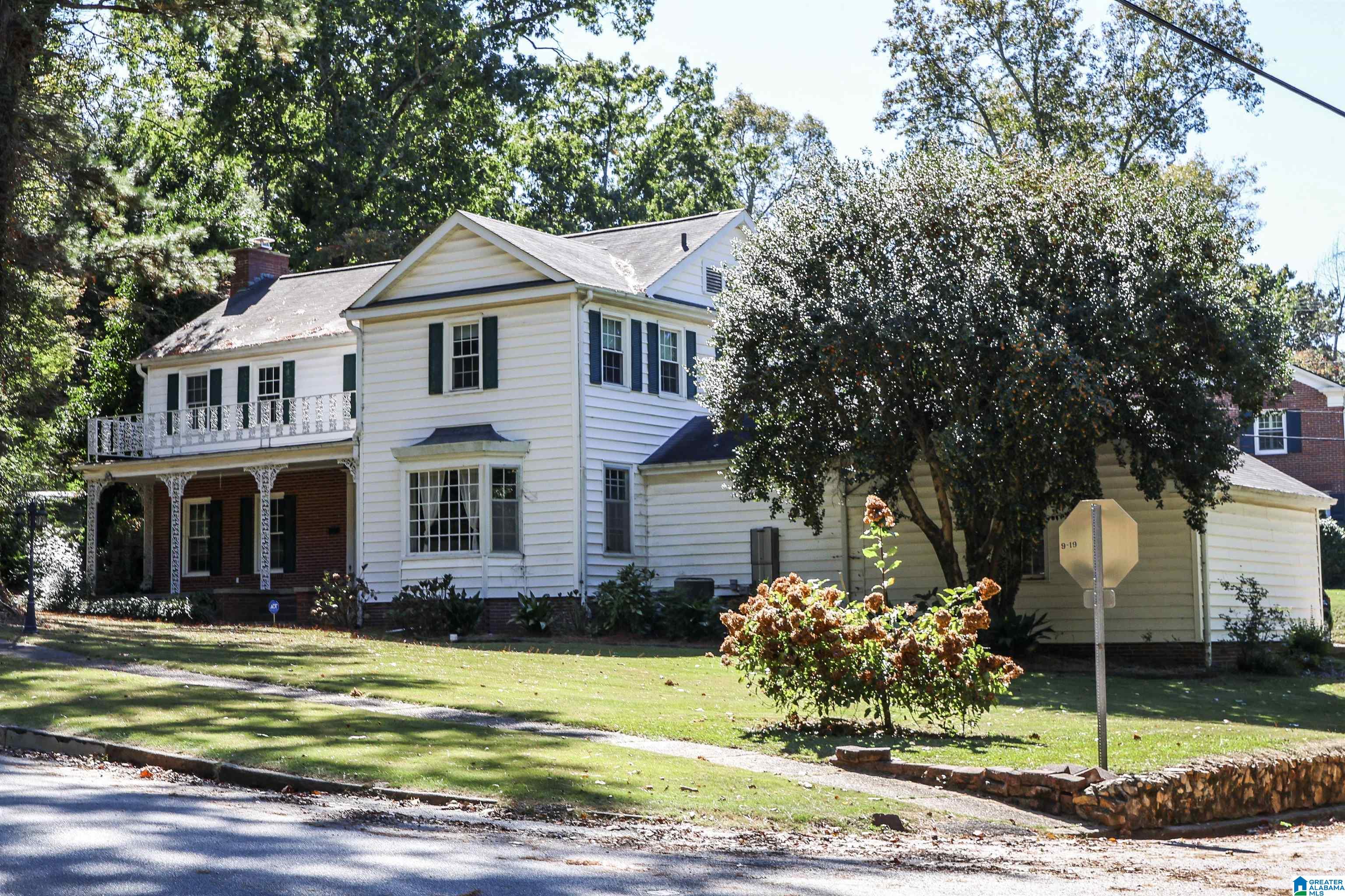 8 SUNSET DRIVE