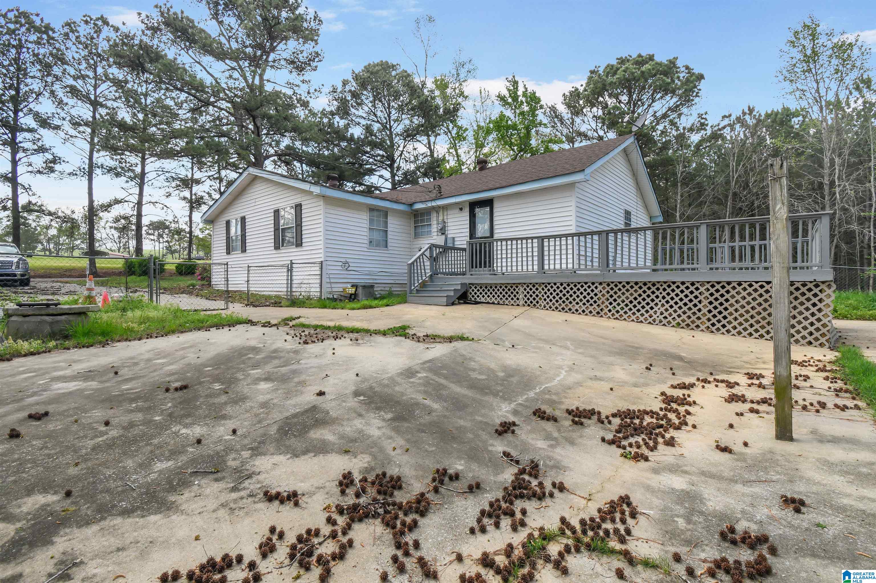 Homes for sale in Clanton, AL | 976 Pineneedle Lane, Clanton, AL 35045 | MLS# 21411194