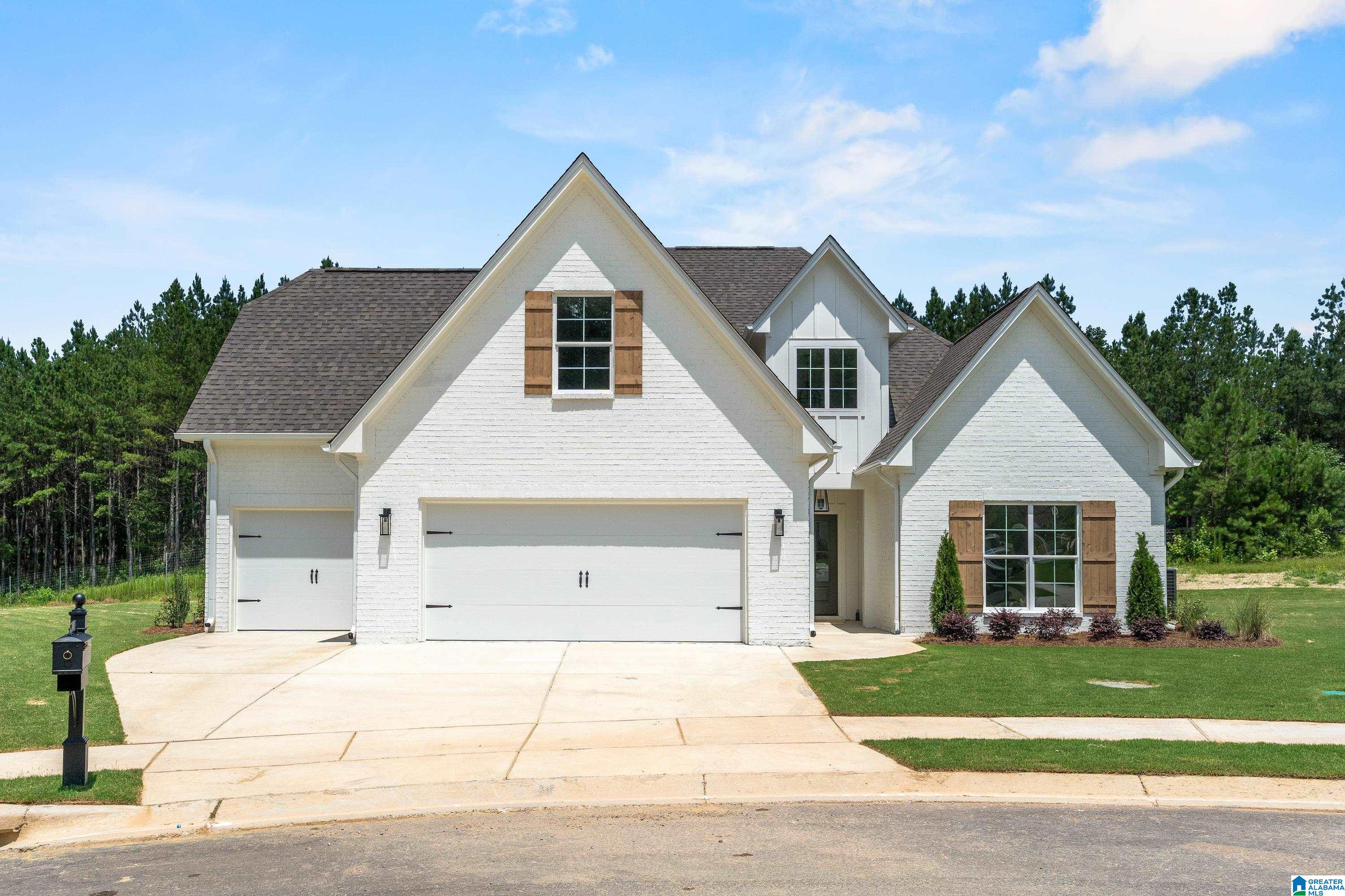 Homes for sale in Pelham, AL | 132 Mcalpin Circle, Pelham, AL 35124 | MLS# 21412077