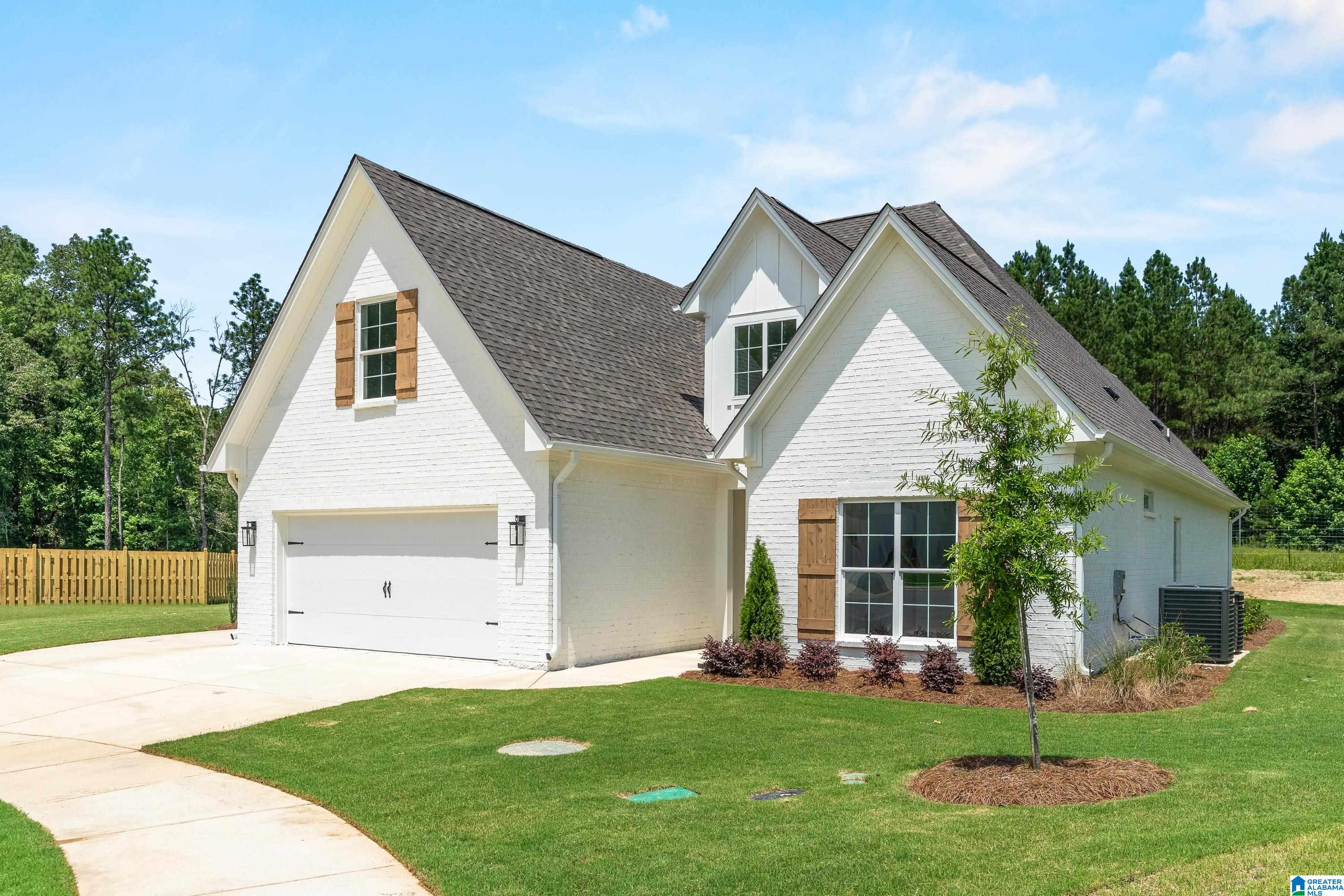 Homes for sale in Pelham, AL | 132 Mcalpin Circle, Pelham, AL 35124 | MLS# 21412077