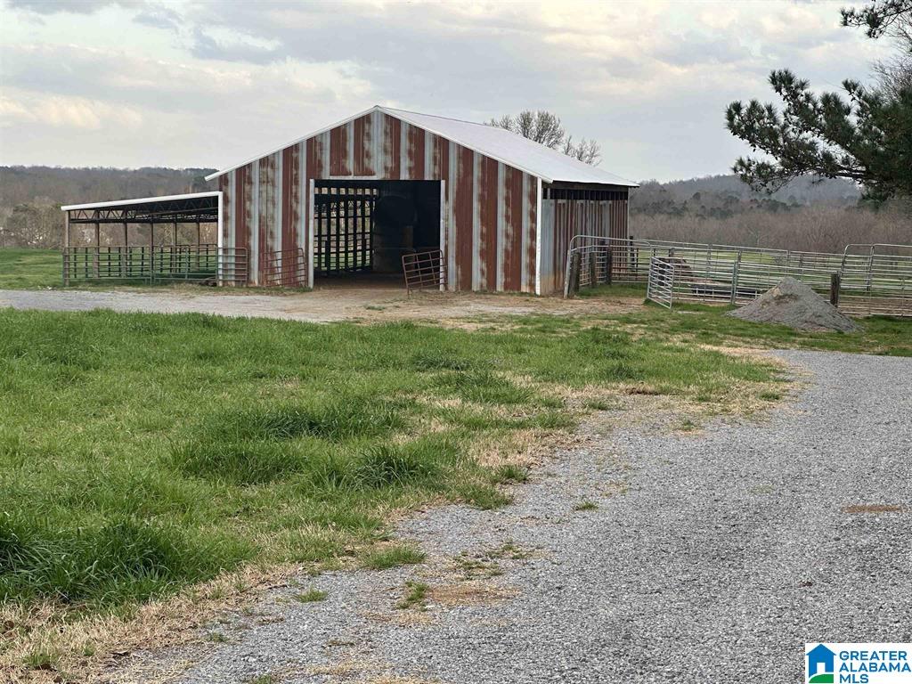 296 COUNTY ROAD 1046
