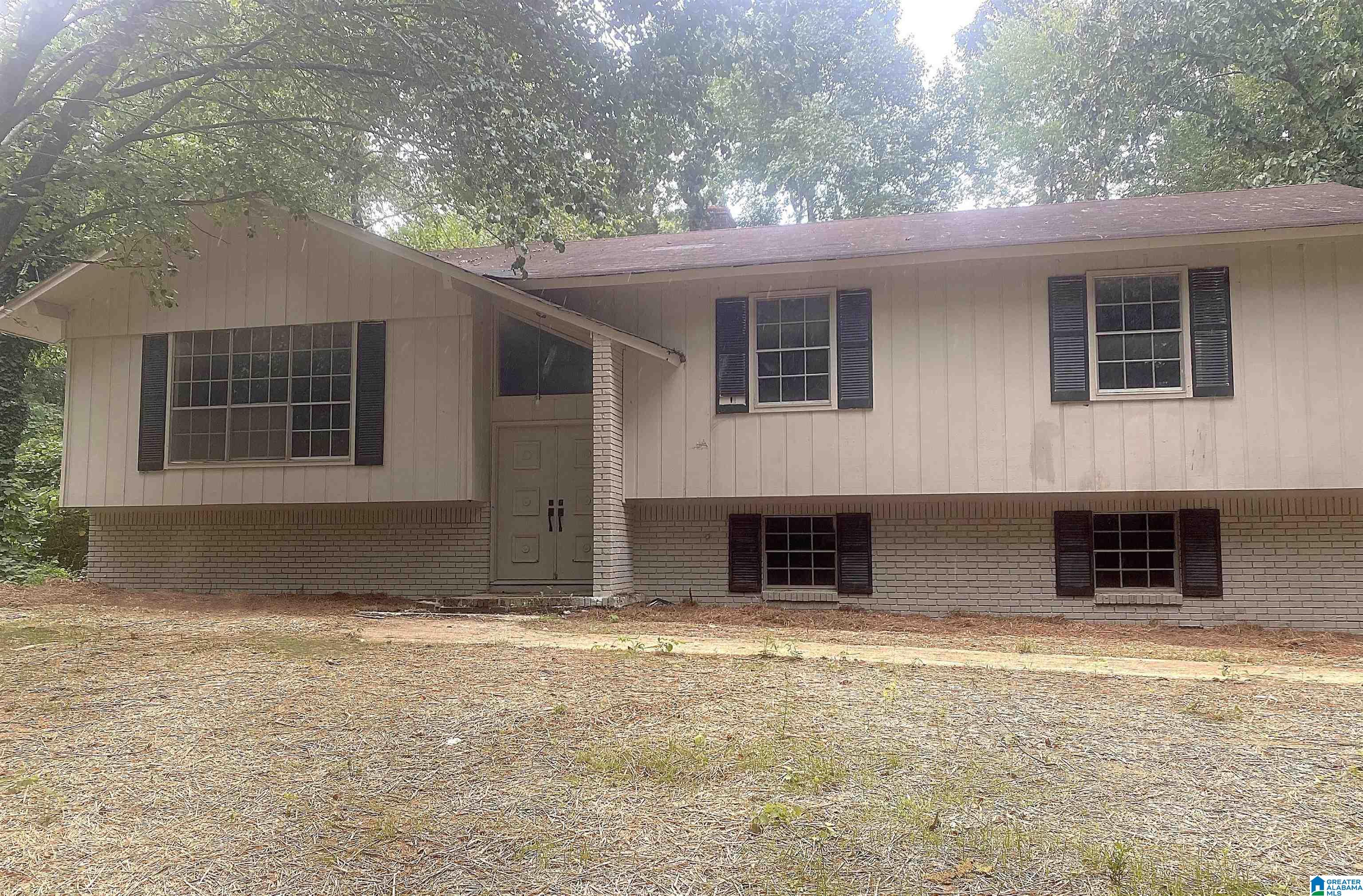 2427 Palomino Lane