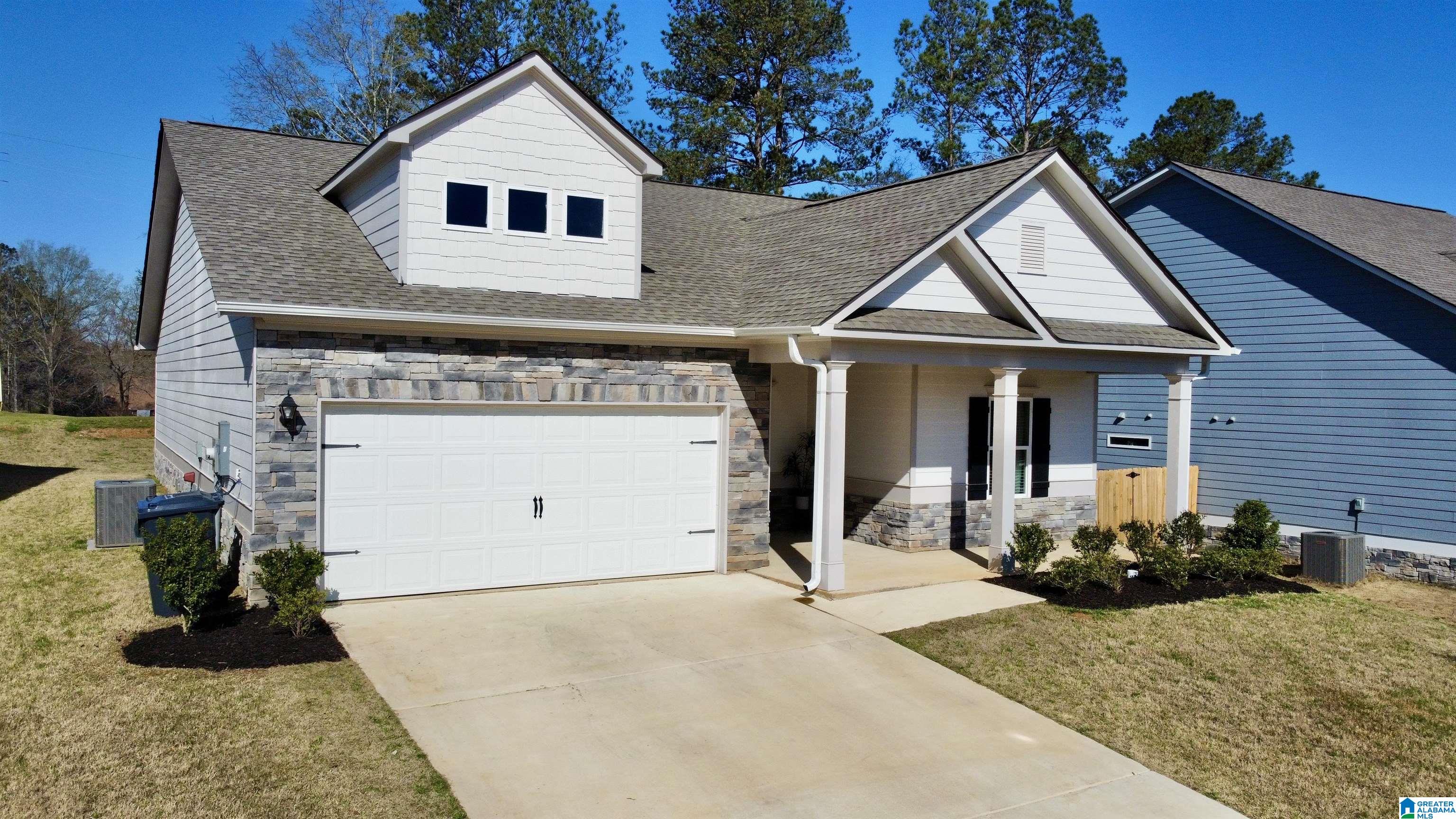 495 WILLOW DRIVE