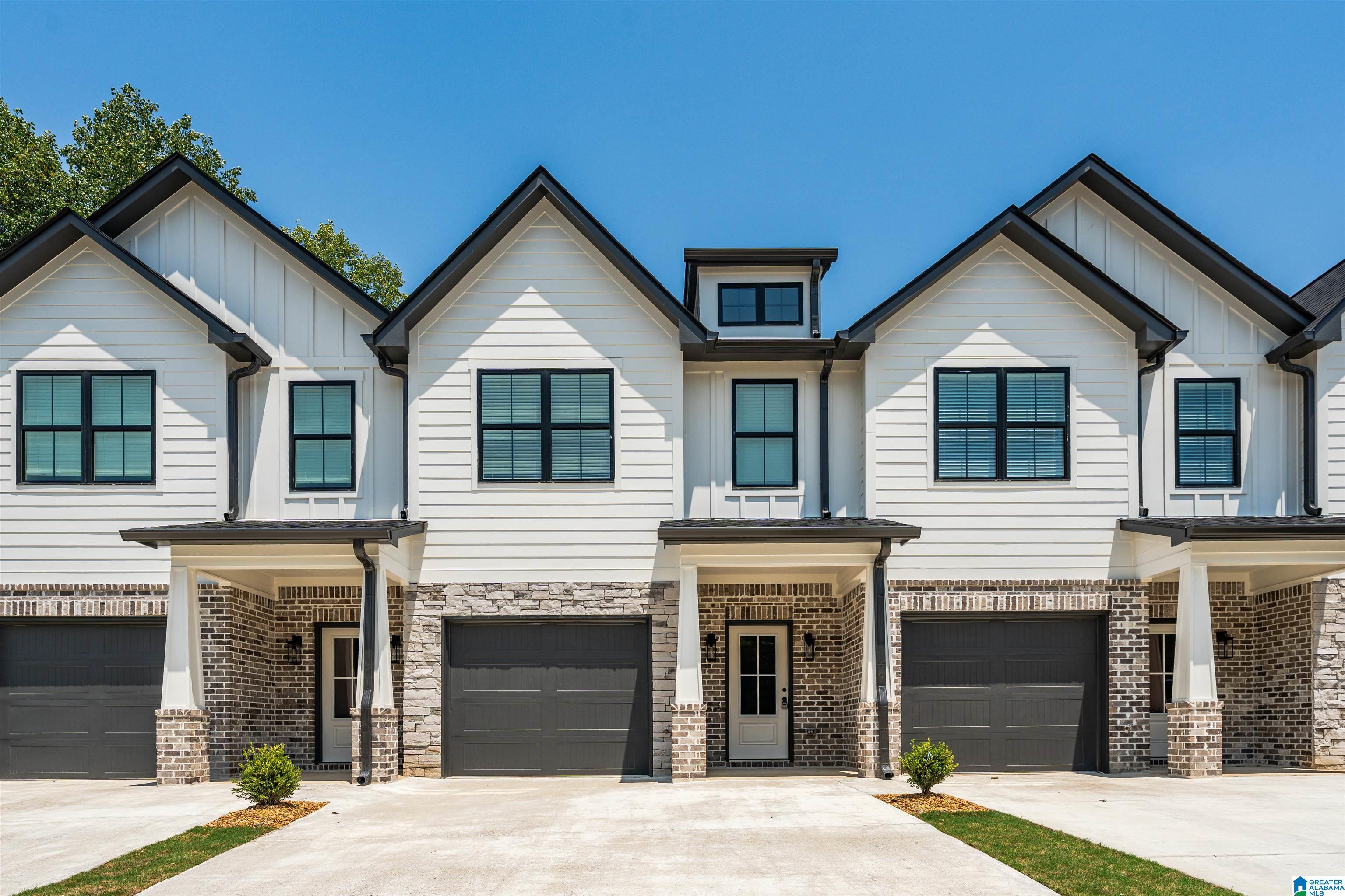Homes for sale in Helena, AL | 22135 Village Parkway, Helena, AL 35080 | MLS# 21413485