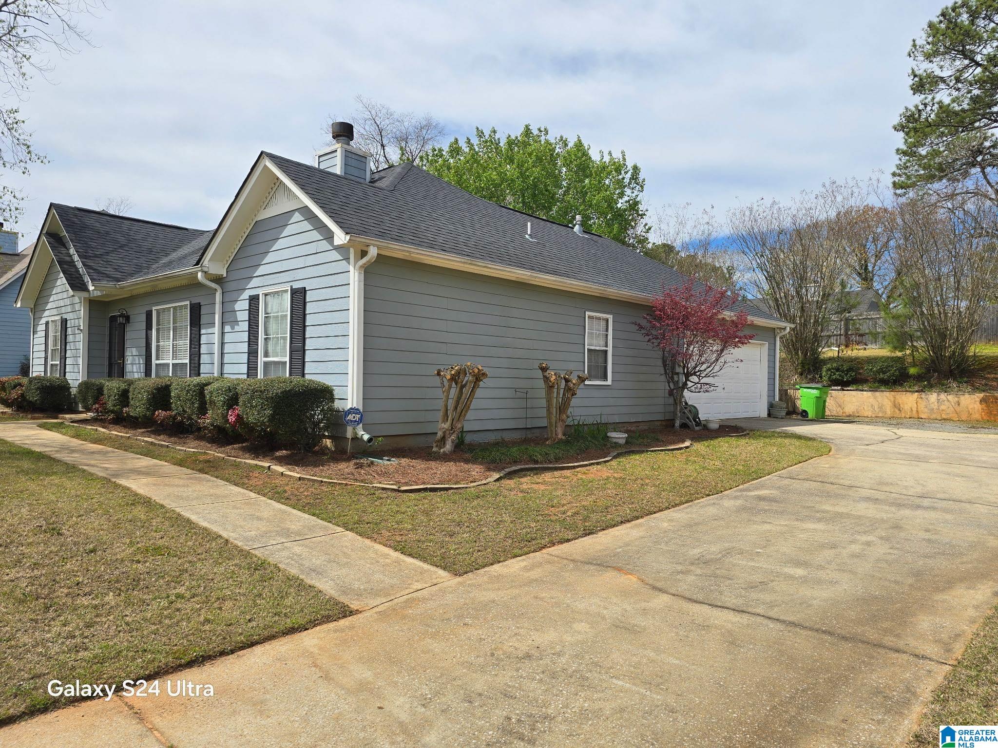 Homes for sale in Leeds, AL | 8332 Cahaba Crossing Circle, Leeds, AL 35094 | MLS# 21413727