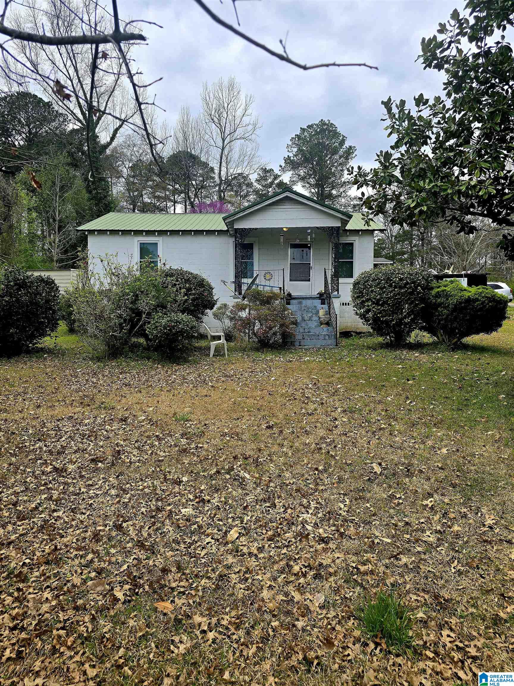 Homes for sale in Reform, AL | 816 4Th Street Nw, Reform, AL 35481 | MLS# 21414055