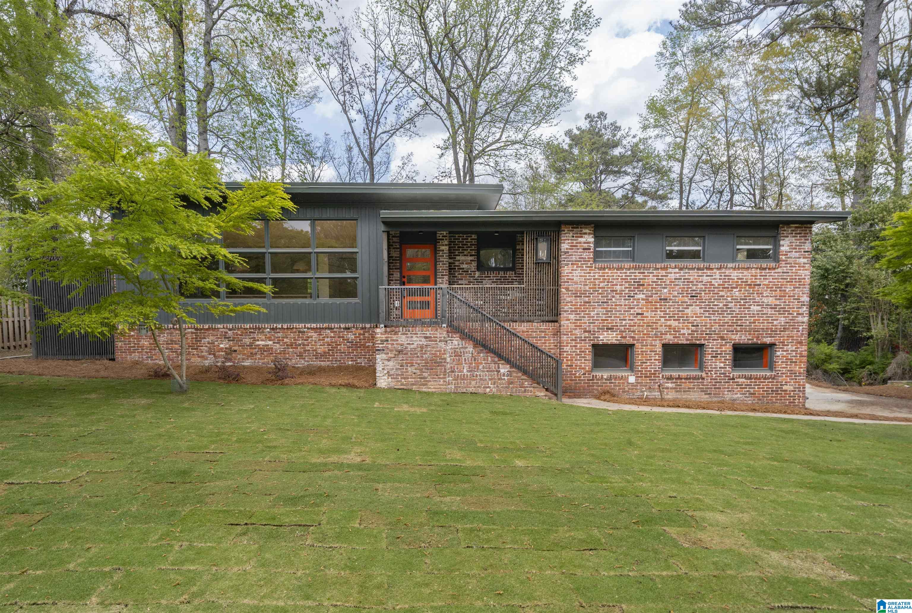 3857 Cromwell Drive