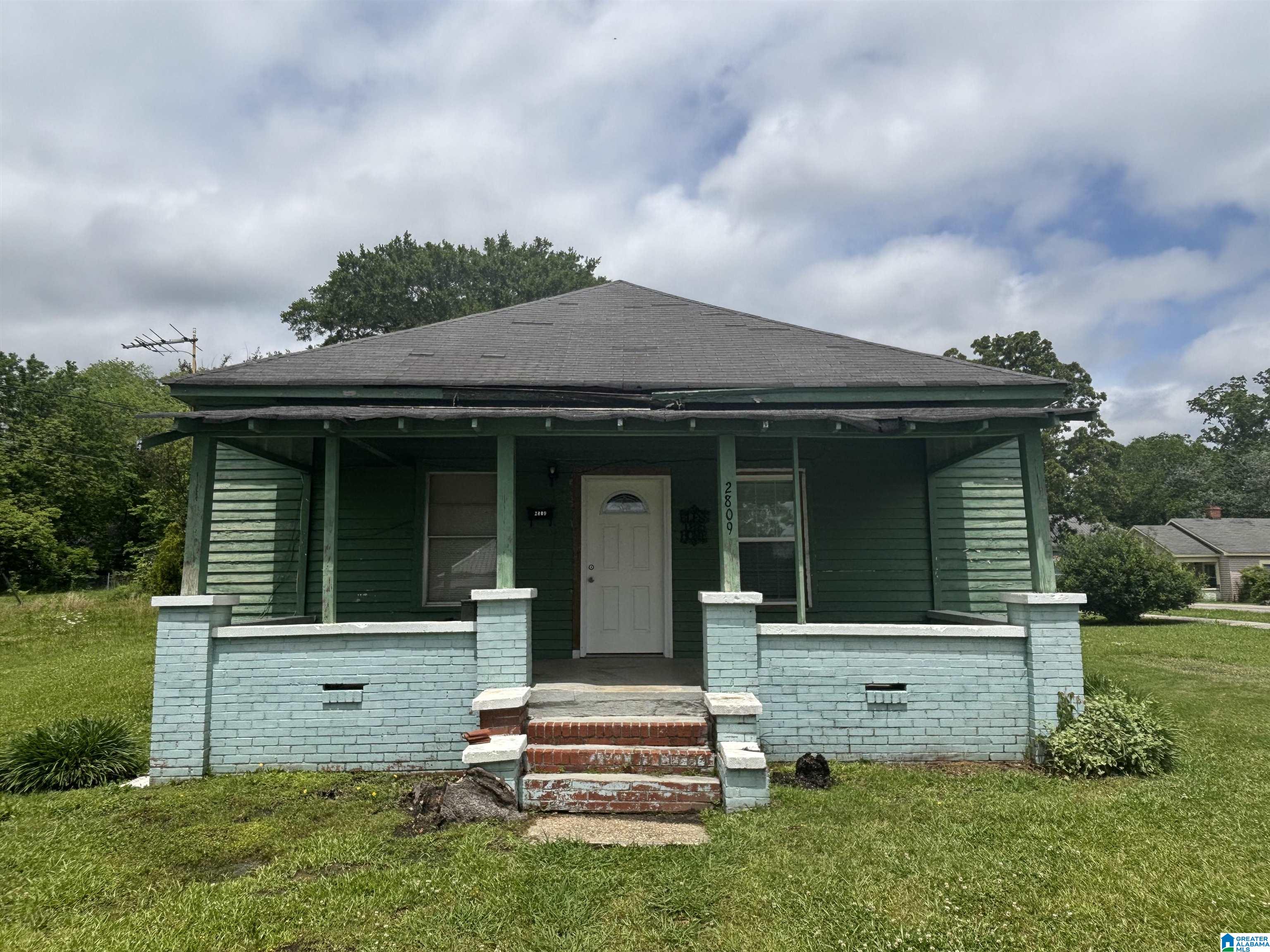 Homes for sale in Pell City, AL | 2809 5th Avenue N, Pell City, AL 35125 | MLS# 21415155