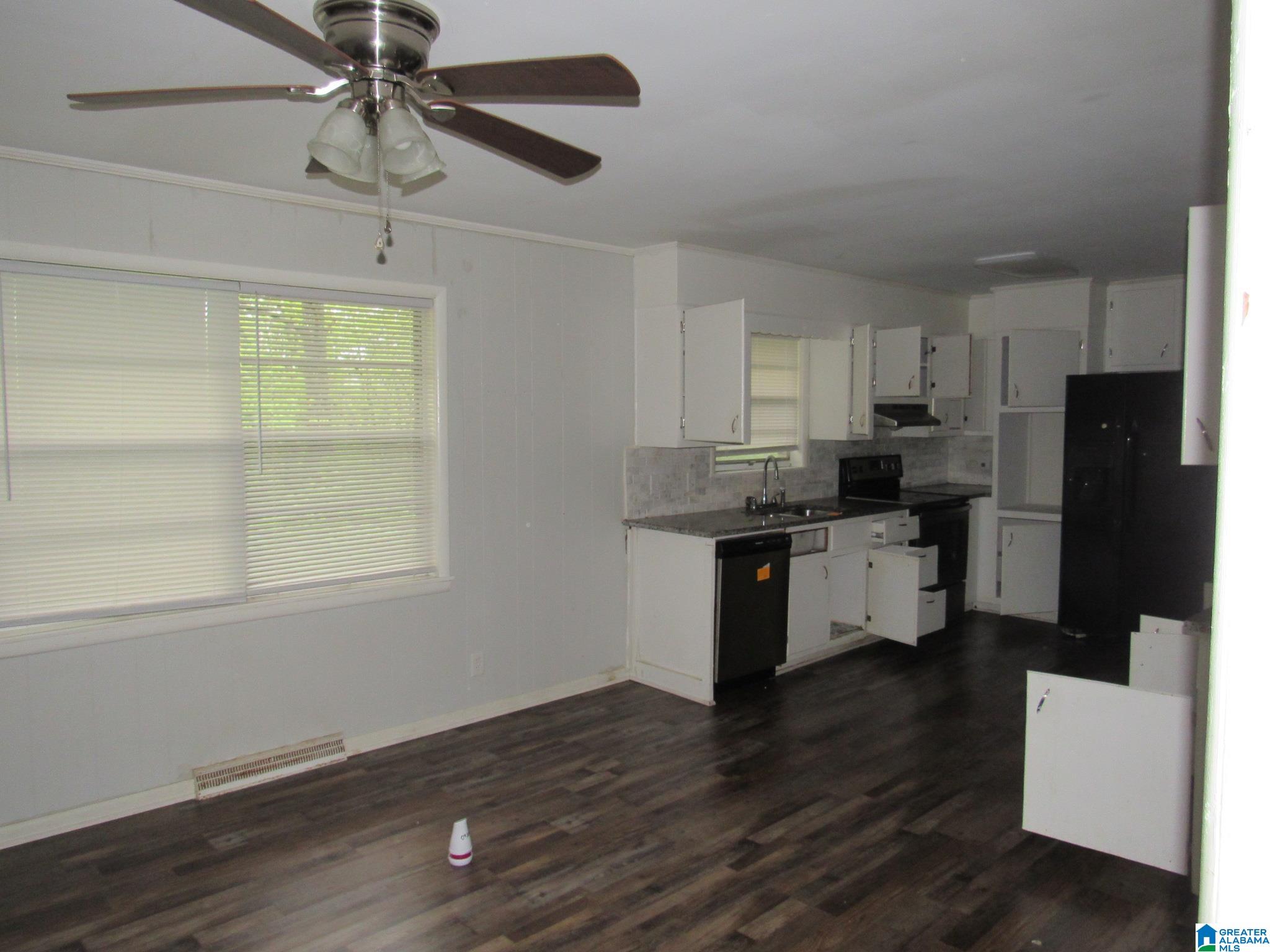 Homes for sale in Center Point, AL | 608 27Th Avenue Nw, Center Point, AL 35215 | MLS# 21415928