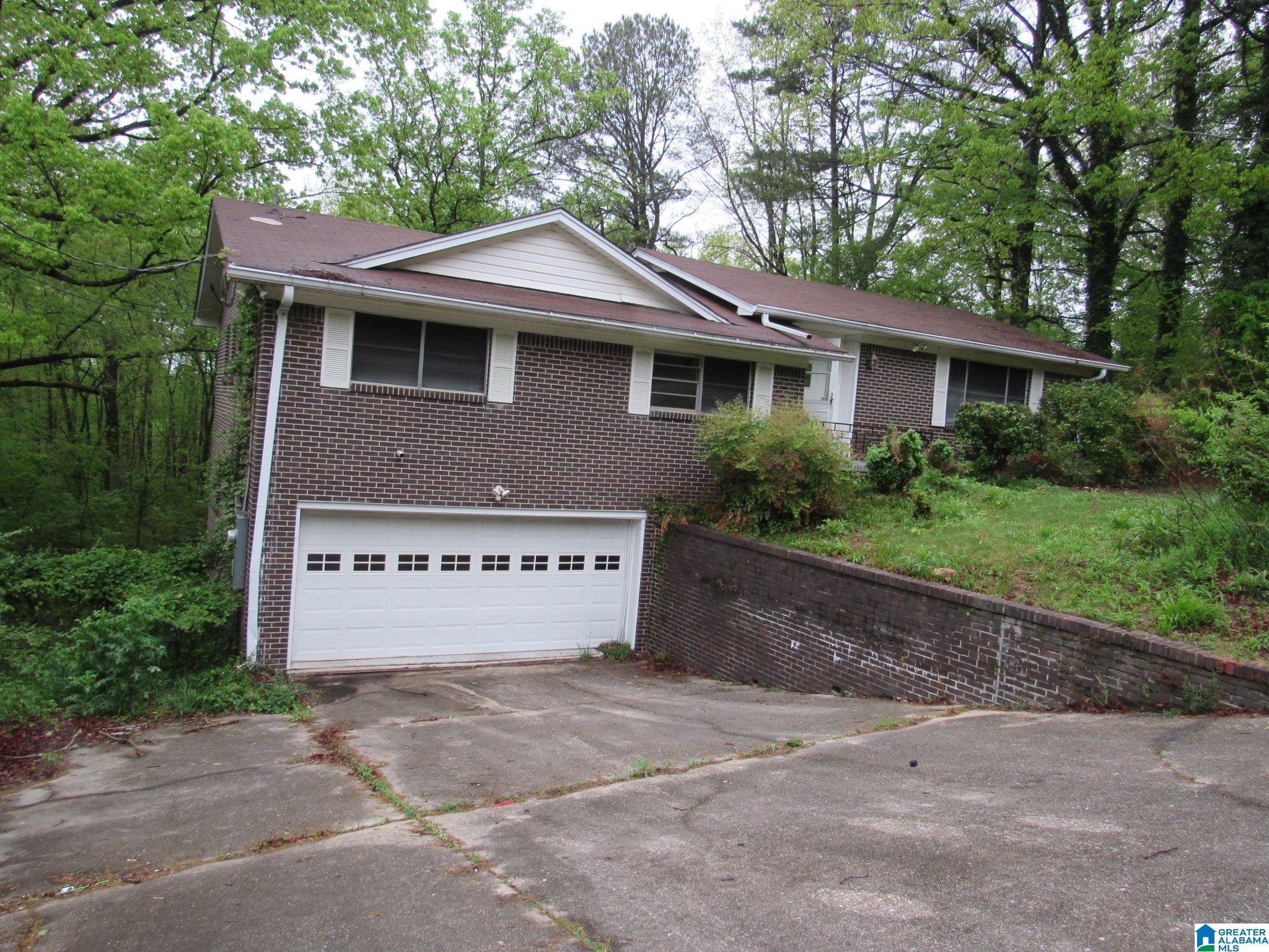 Homes for sale in Center Point, AL | 608 27th Avenue Nw, Center Point, AL 35215 | MLS# 21415928