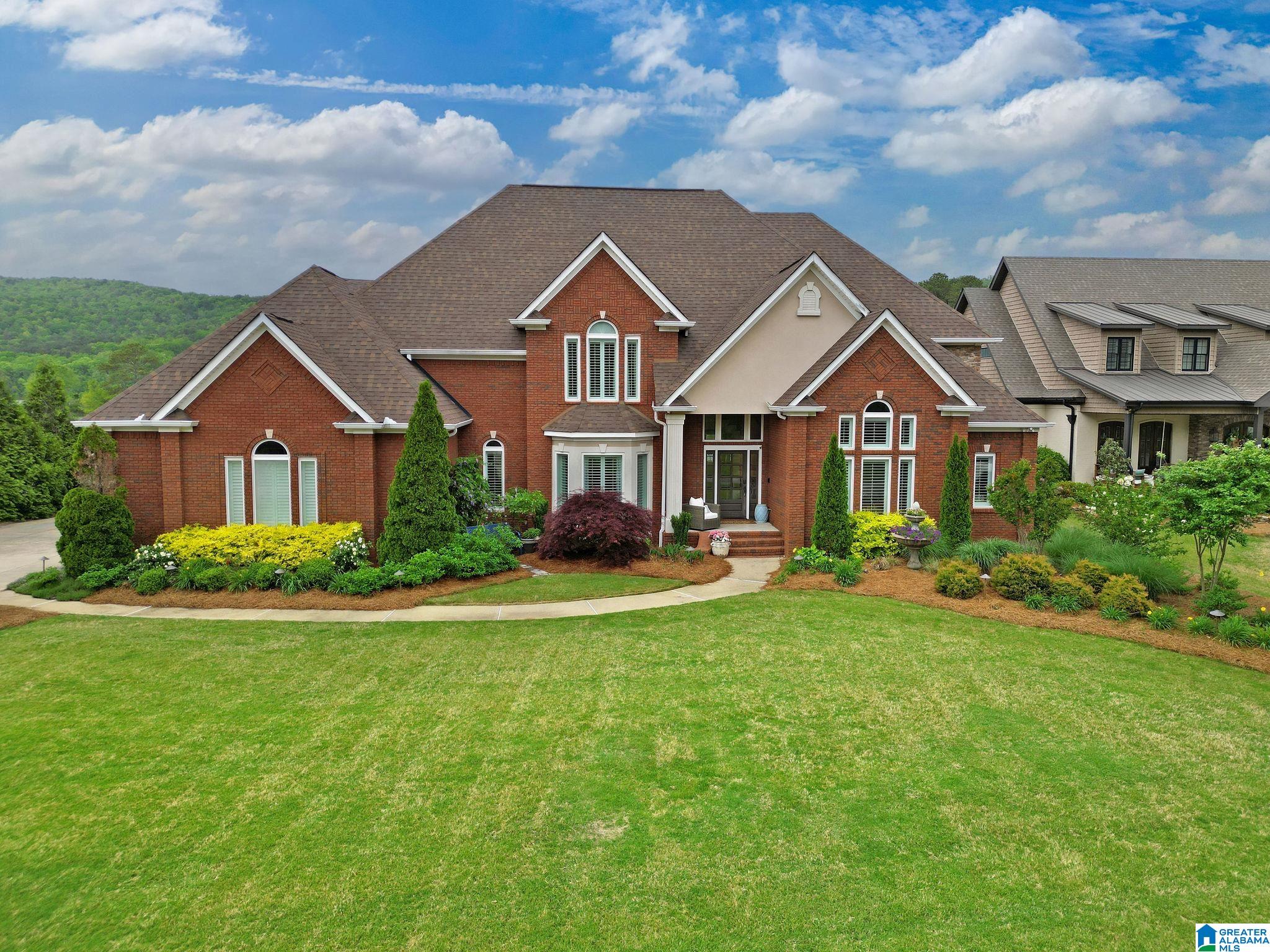 1176 N LAKE FOREST DRIVE