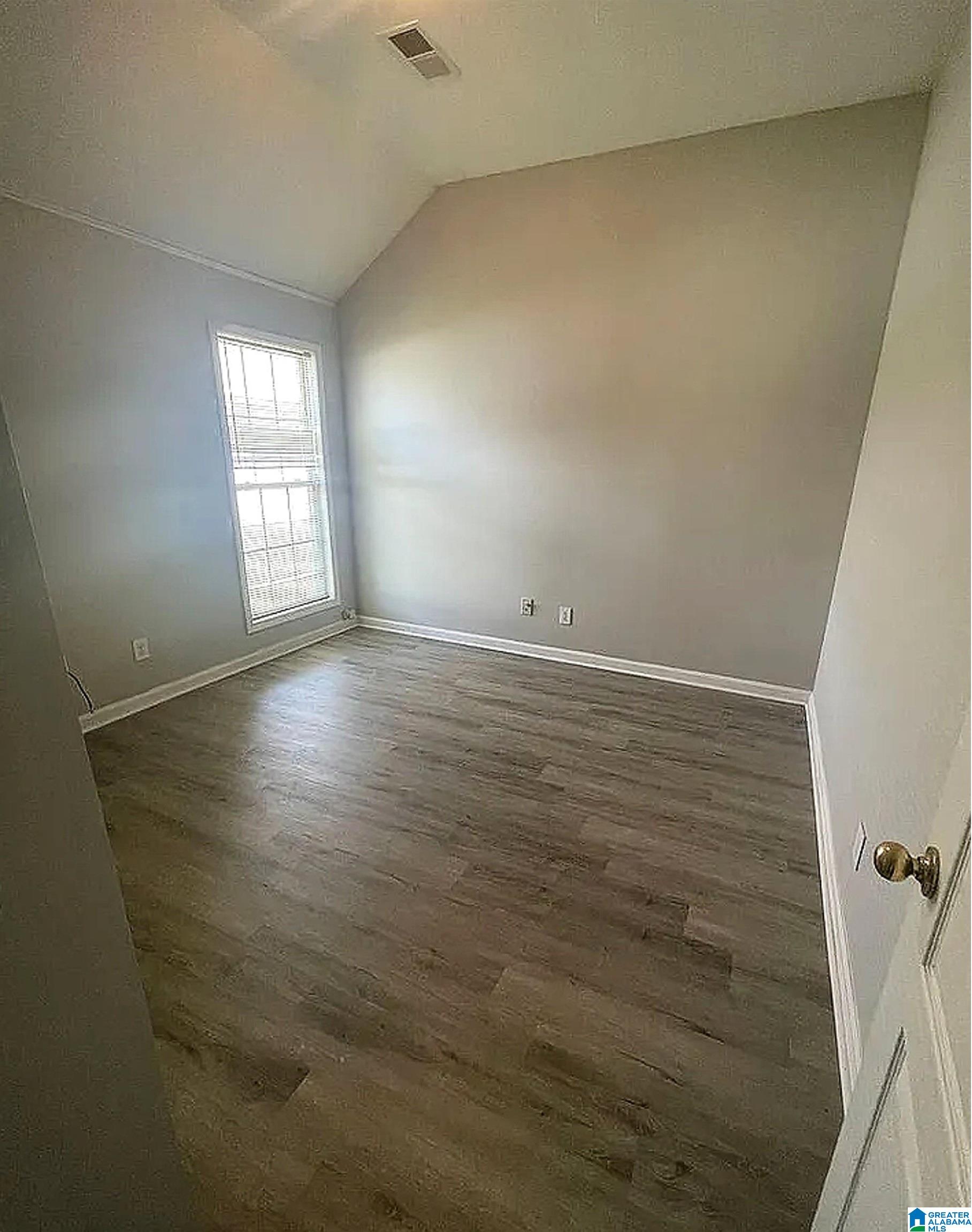 1060 Village Trail
