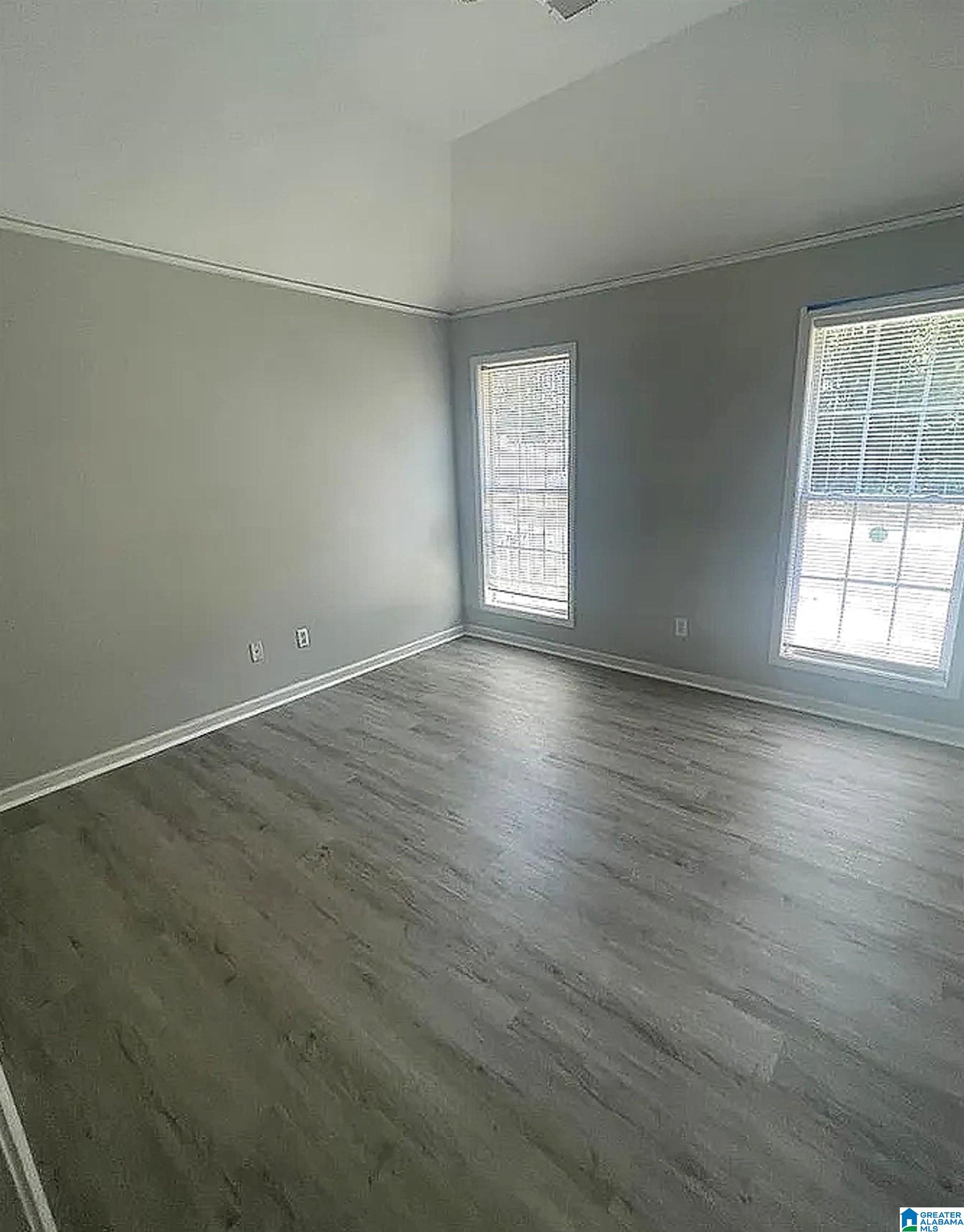 1060 Village Trail