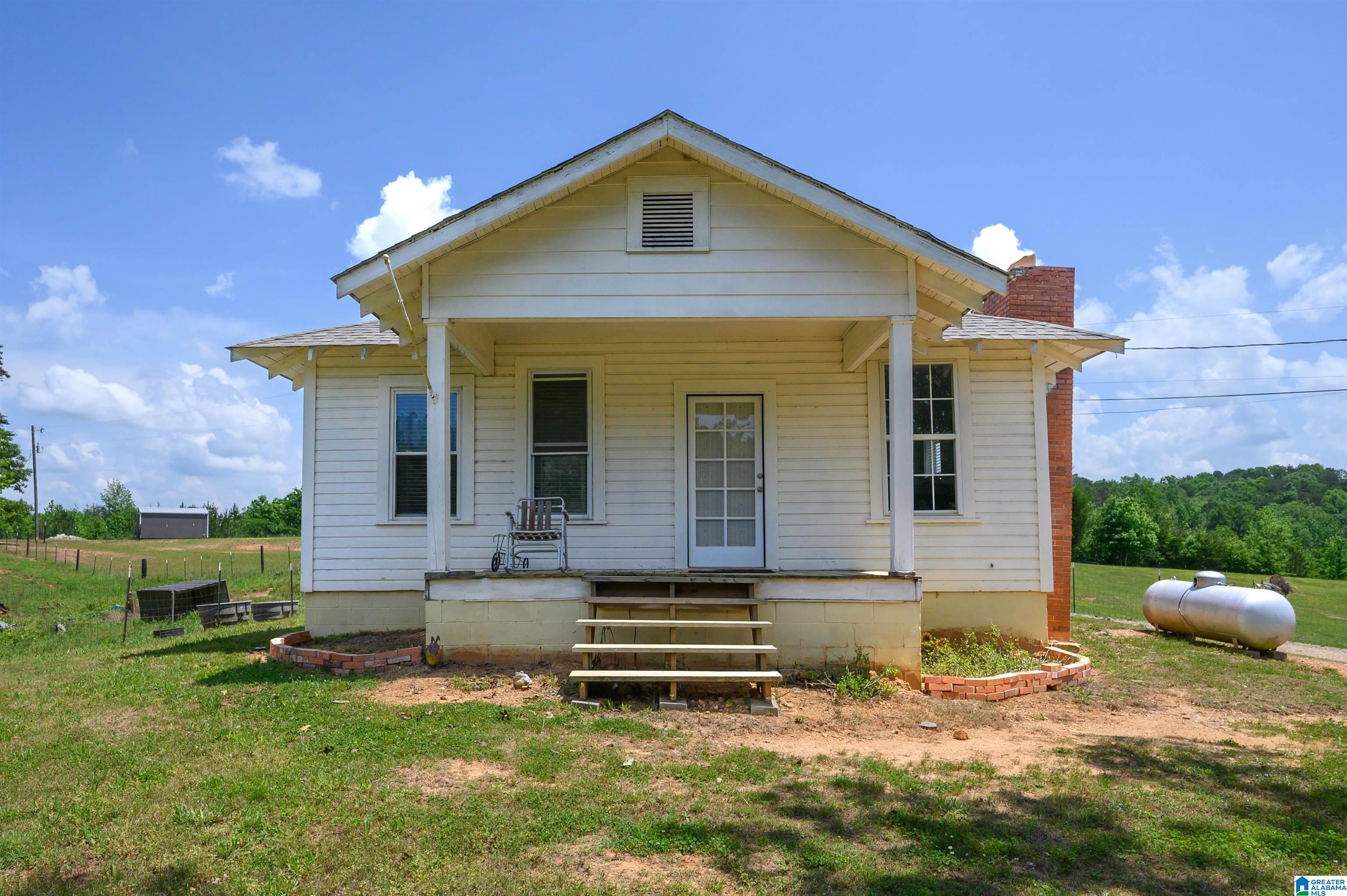 Homes for sale in Jemison, AL | 1352 County Road 185, Jemison, AL 35085 | MLS# 21417778