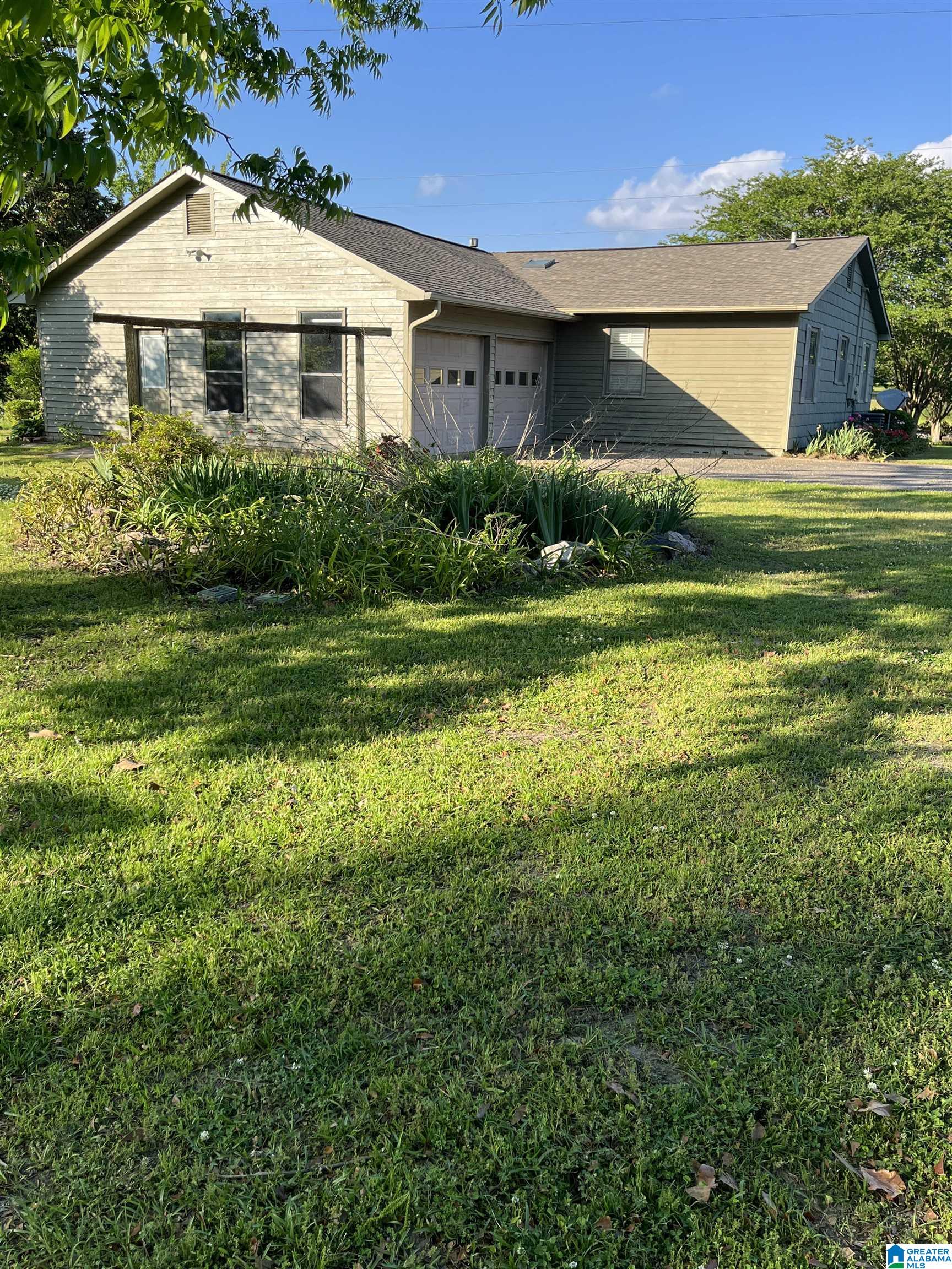 Homes for sale in Clanton, AL | 1003 7Th Street S, Clanton, AL 35045 | MLS# 21418514