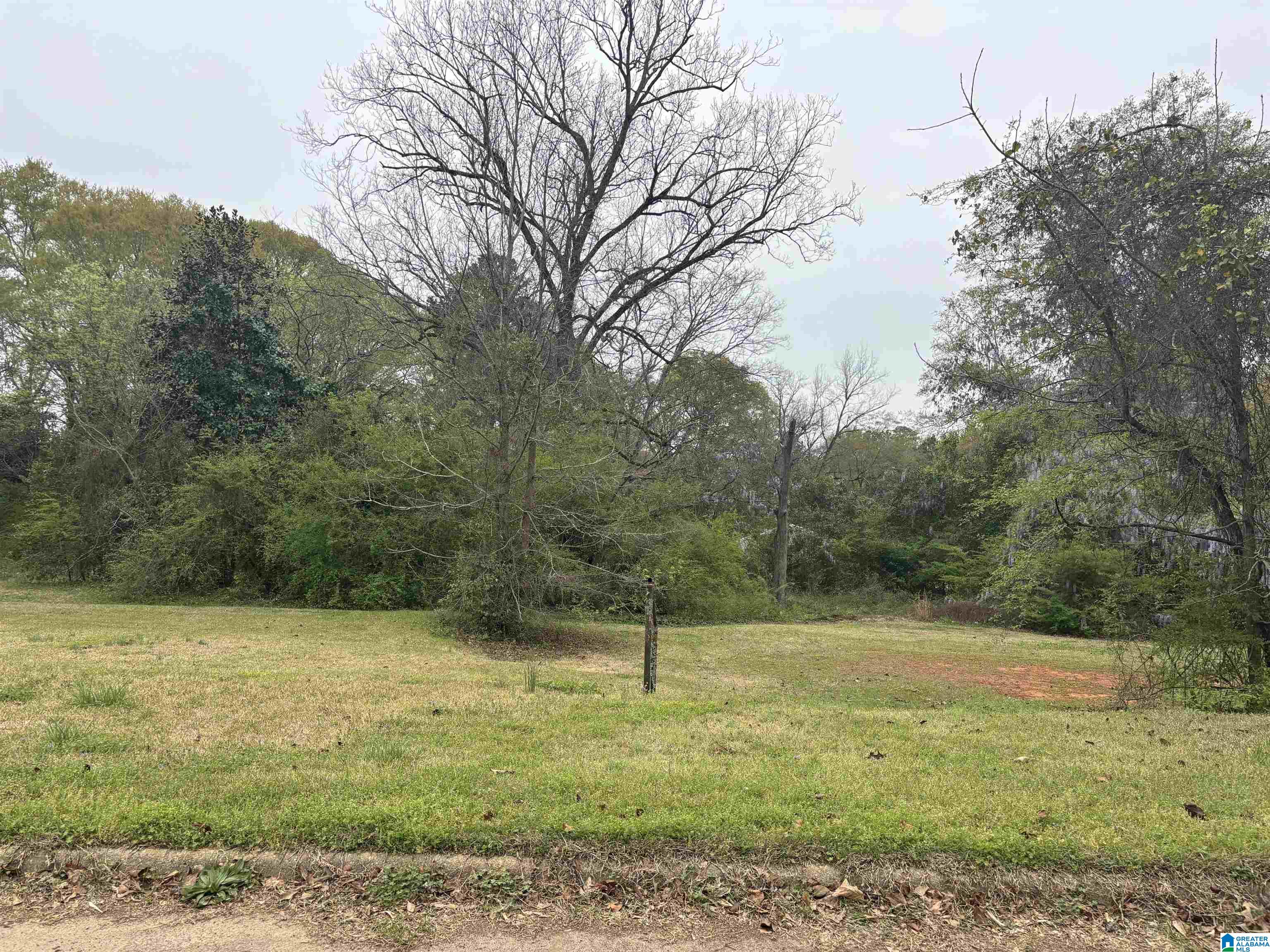 304 N 11TH AVENUE
