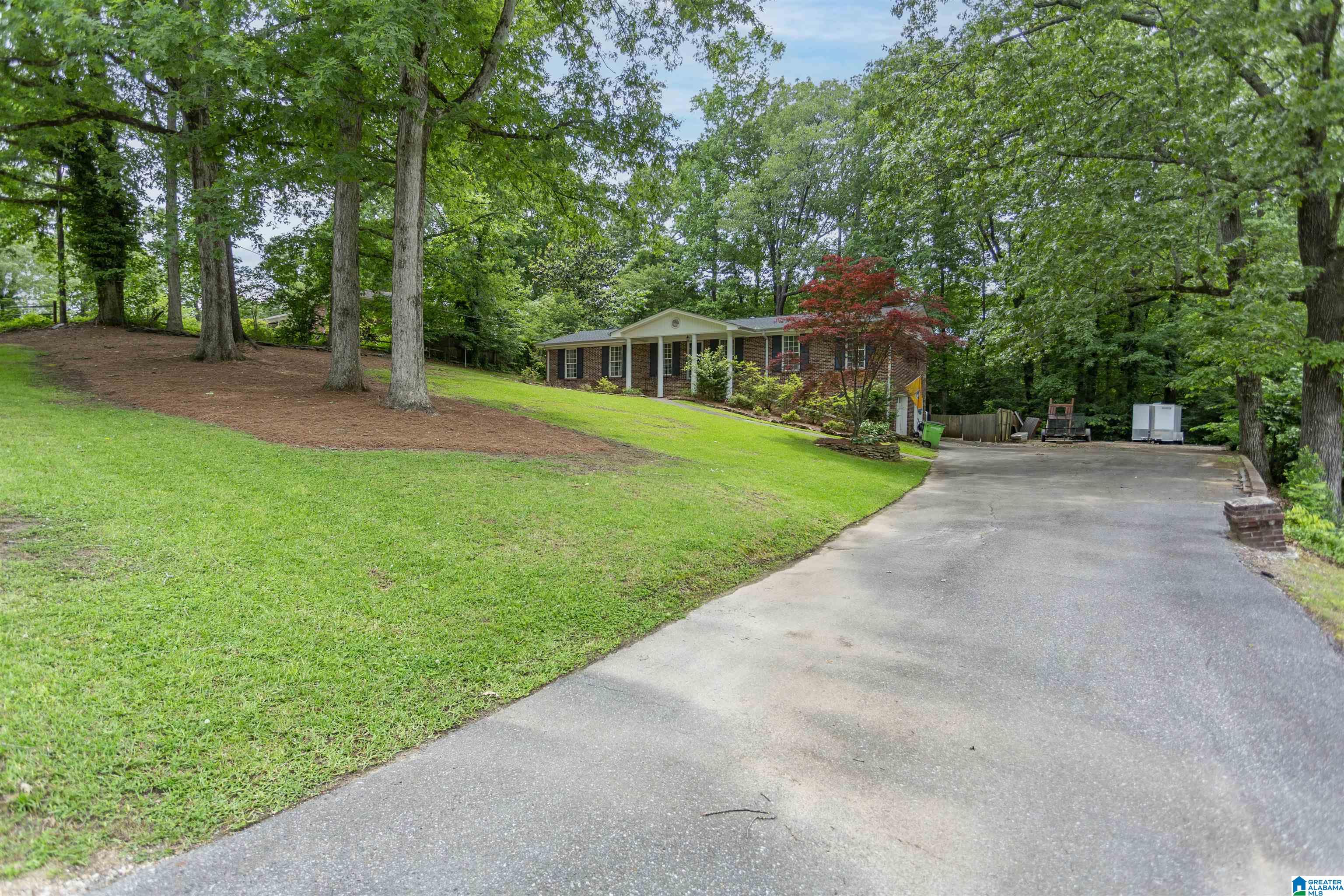 7157 ROWAN ROAD