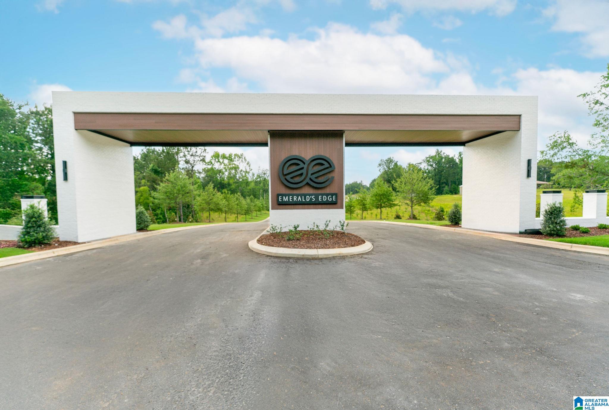 Homes for sale in Tuscaloosa, AL | 10 Lake Island Road, Tuscaloosa, AL 35406 | MLS# 21418585