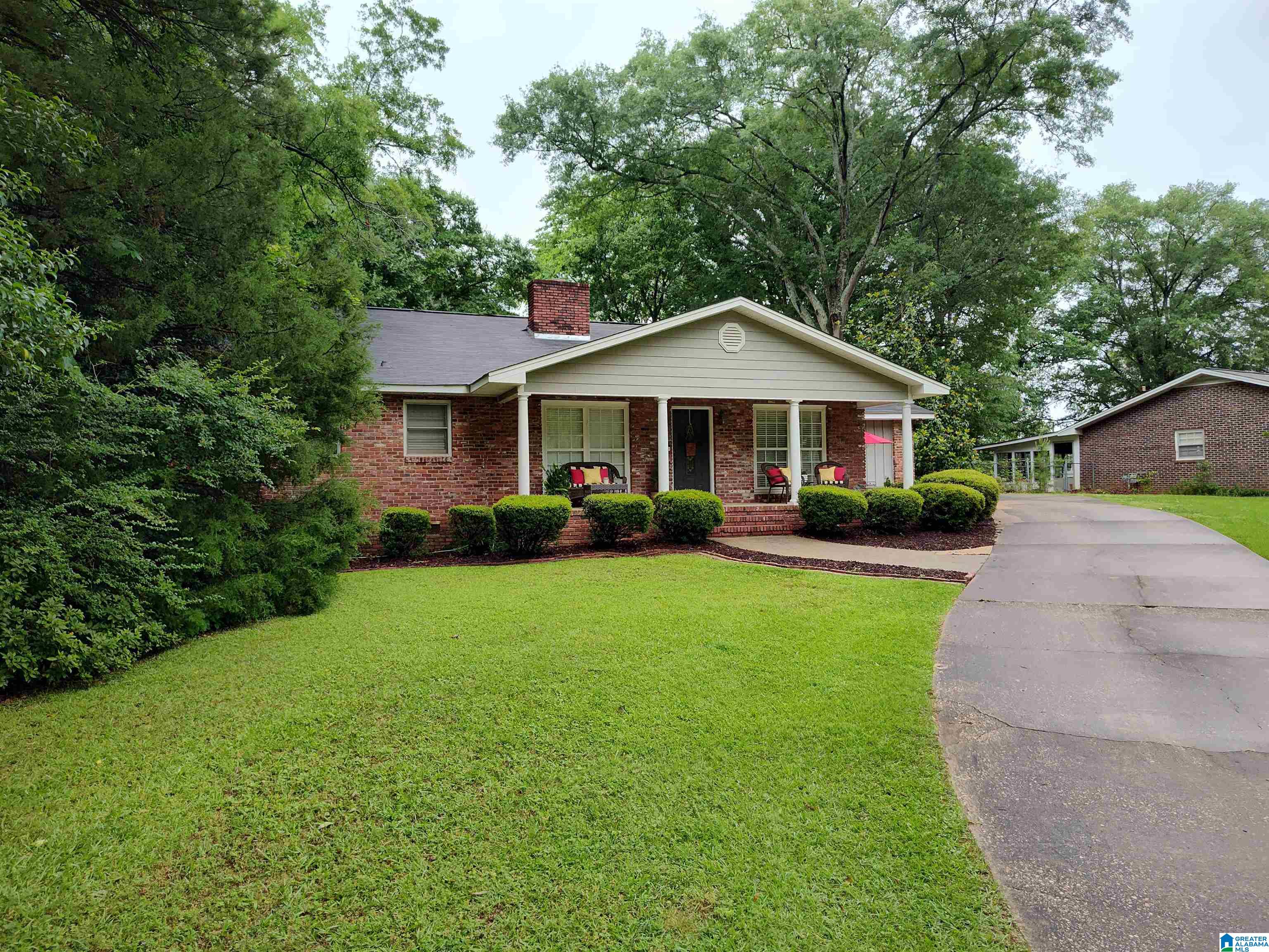 Beautiful 4-bedroom home in one of Sylacauga's premiere neighborhoods! Gorgeous floors, crown molding, an expansive outside entertainment area, and more!  Huge master suite with large bath, with garden tub, and tiled shower,  three additional bedrooms and two updated baths!  Designer dream kitchen with stainless appliances,  This is a must see!