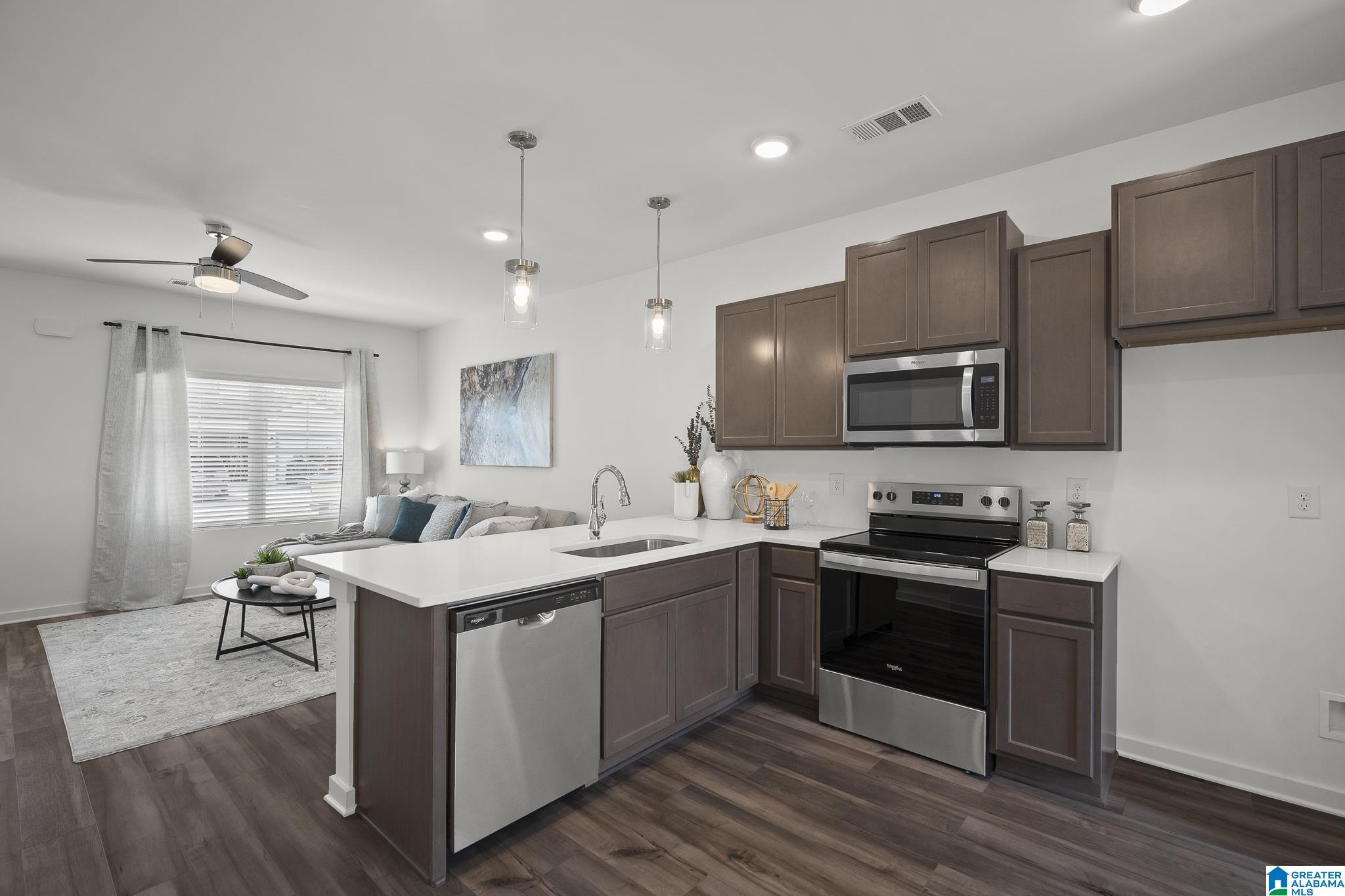 Homes for sale in Warrior, AL | 51 Bellehurst Dr, Warrior, AL 35180 | MLS# 21419126