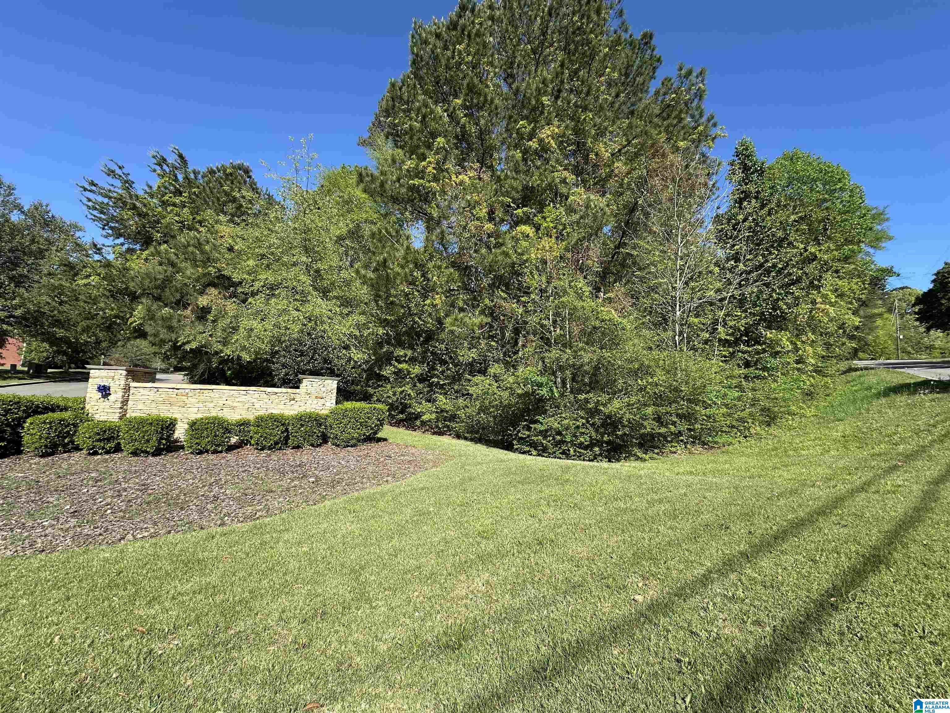 Homes for sale in Irondale, AL | 5620 Alexandria Dr, Irondale, AL 35210 | MLS# 21420092