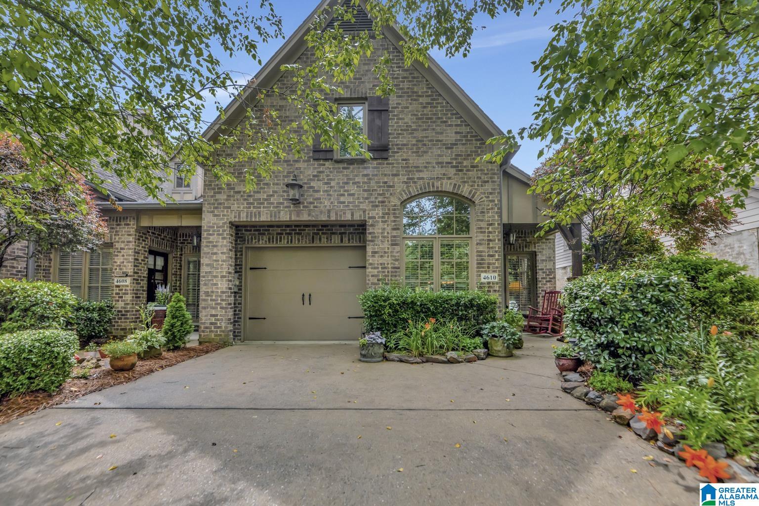 4610 COTSWOLD LANE