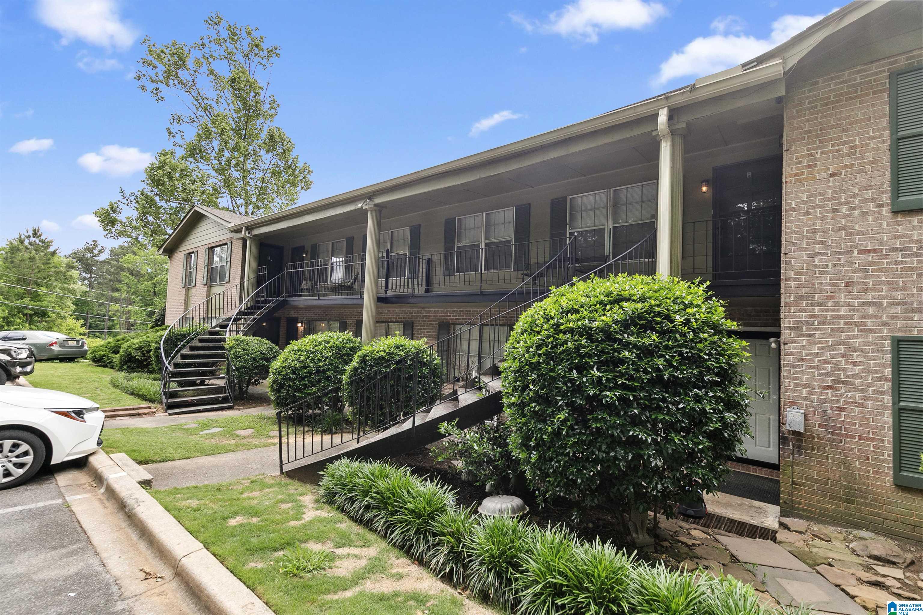 Homes for sale in Hoover, AL | 2837 Georgetown Dr #F, Hoover, AL 35216 | MLS# 21420195