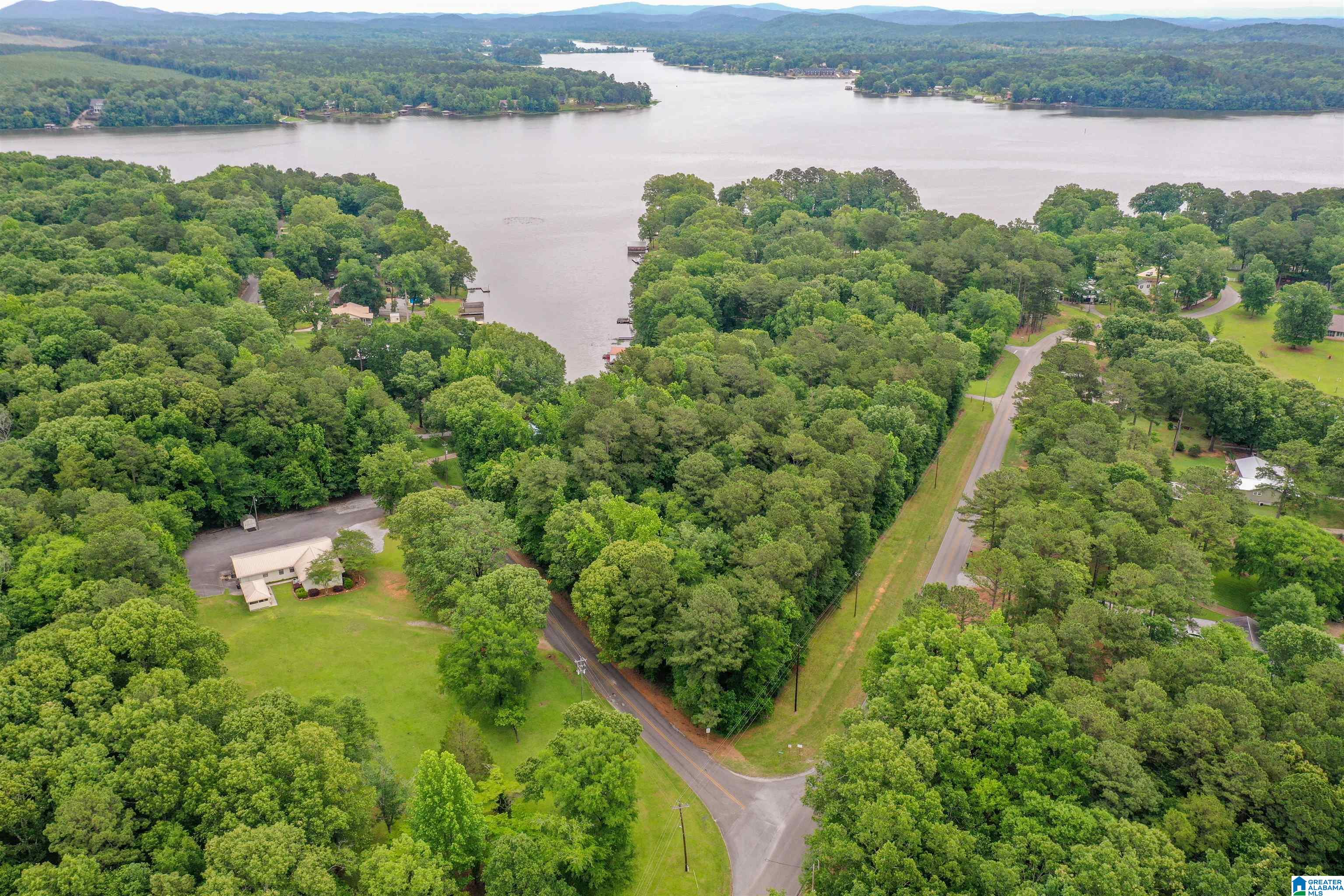 RIVER DRIVE