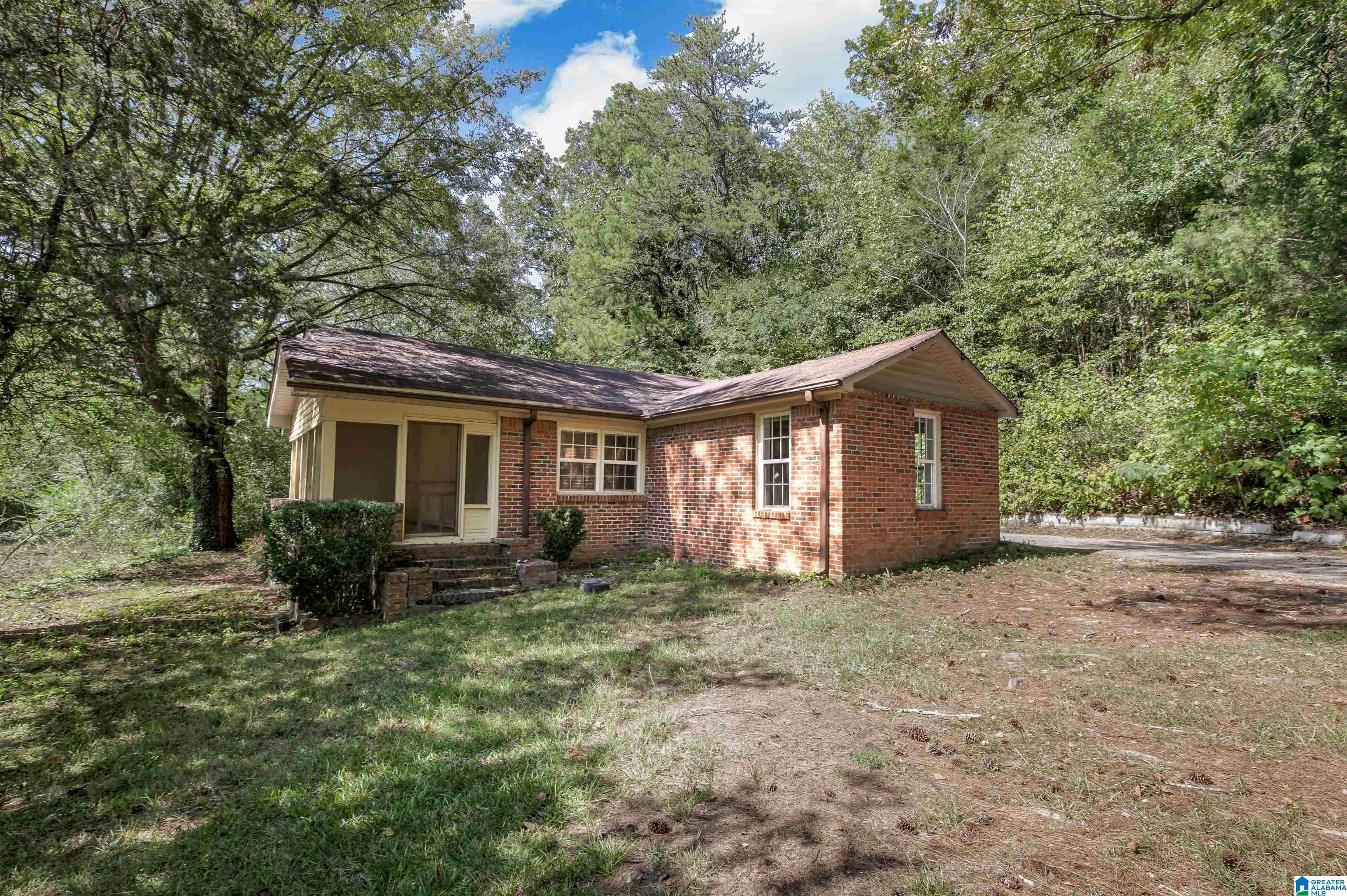 Homes for sale in Pinson, AL | 5026 Bud Holmes Road, Pinson, AL 35126 | MLS# 21420678