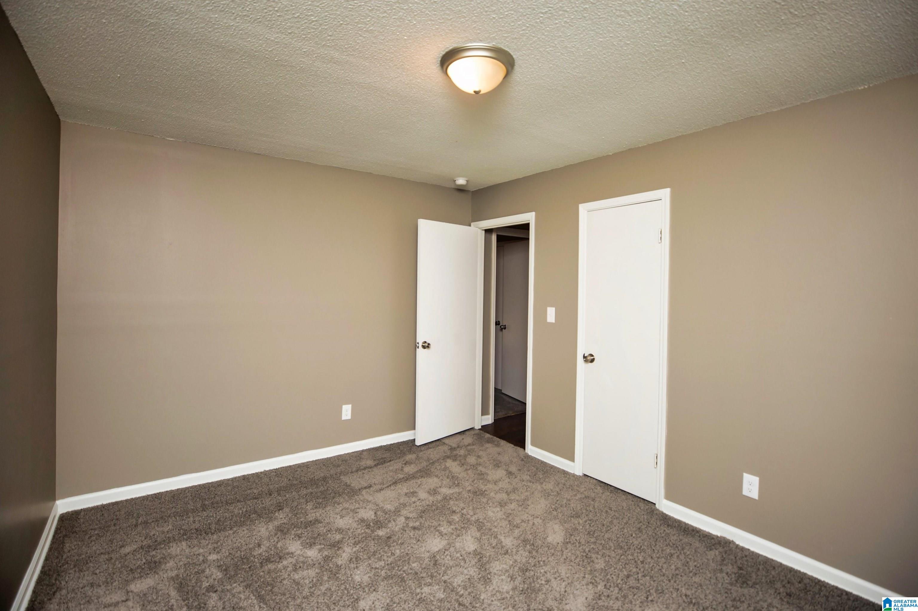 1533 6th Place NW
