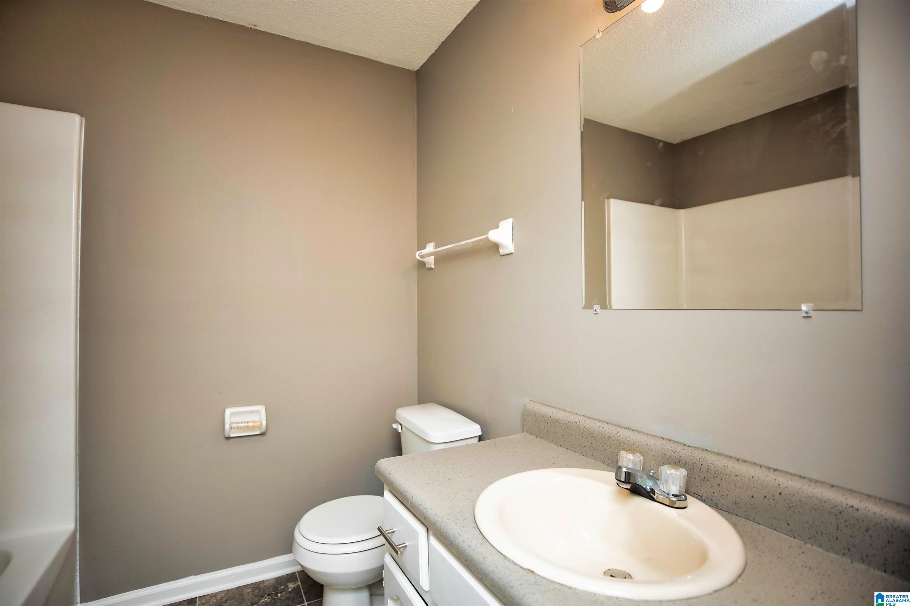 1533 6th Place NW