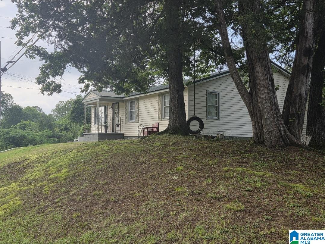 Homes for sale in Leeds, AL | 7421 Parkway Dr, Leeds, AL 35094 | MLS# 21421027