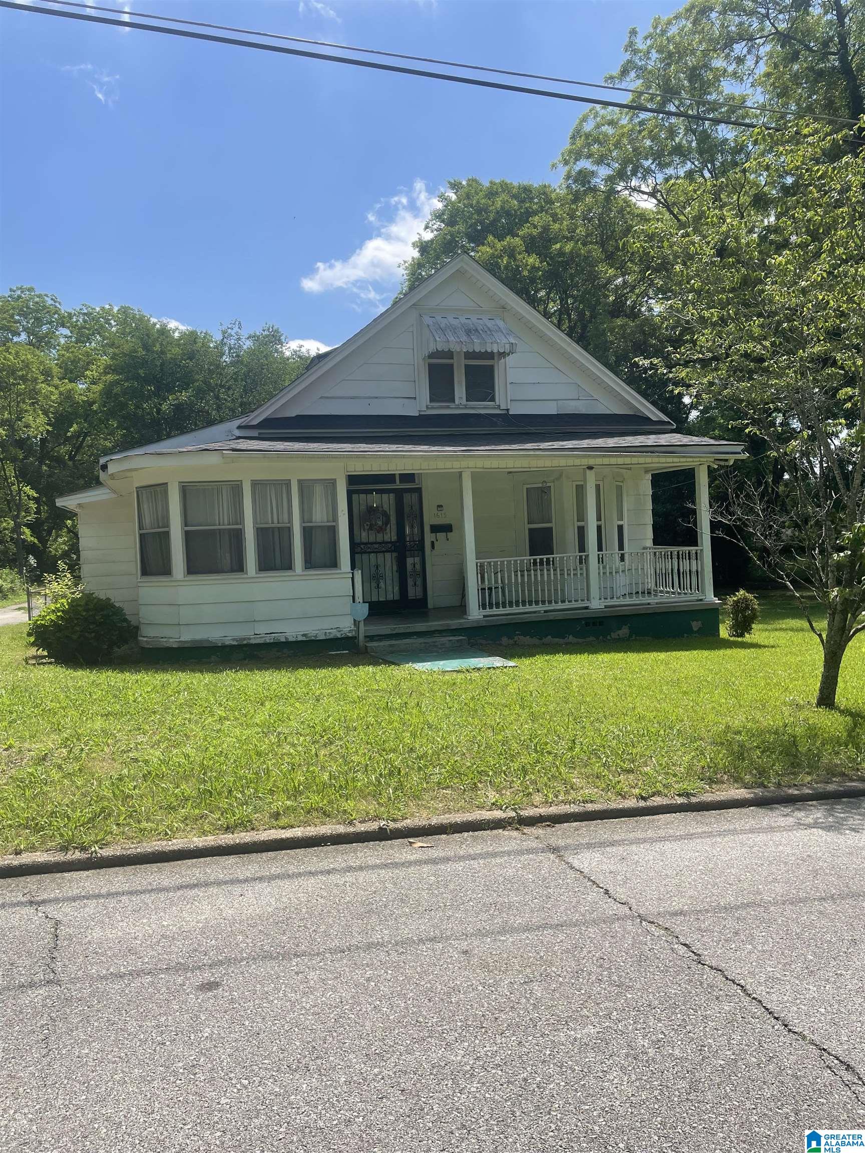 Homes for sale in Anniston, AL | 1615 Stephens Avenue, Anniston, AL 36201 | MLS# 21421222