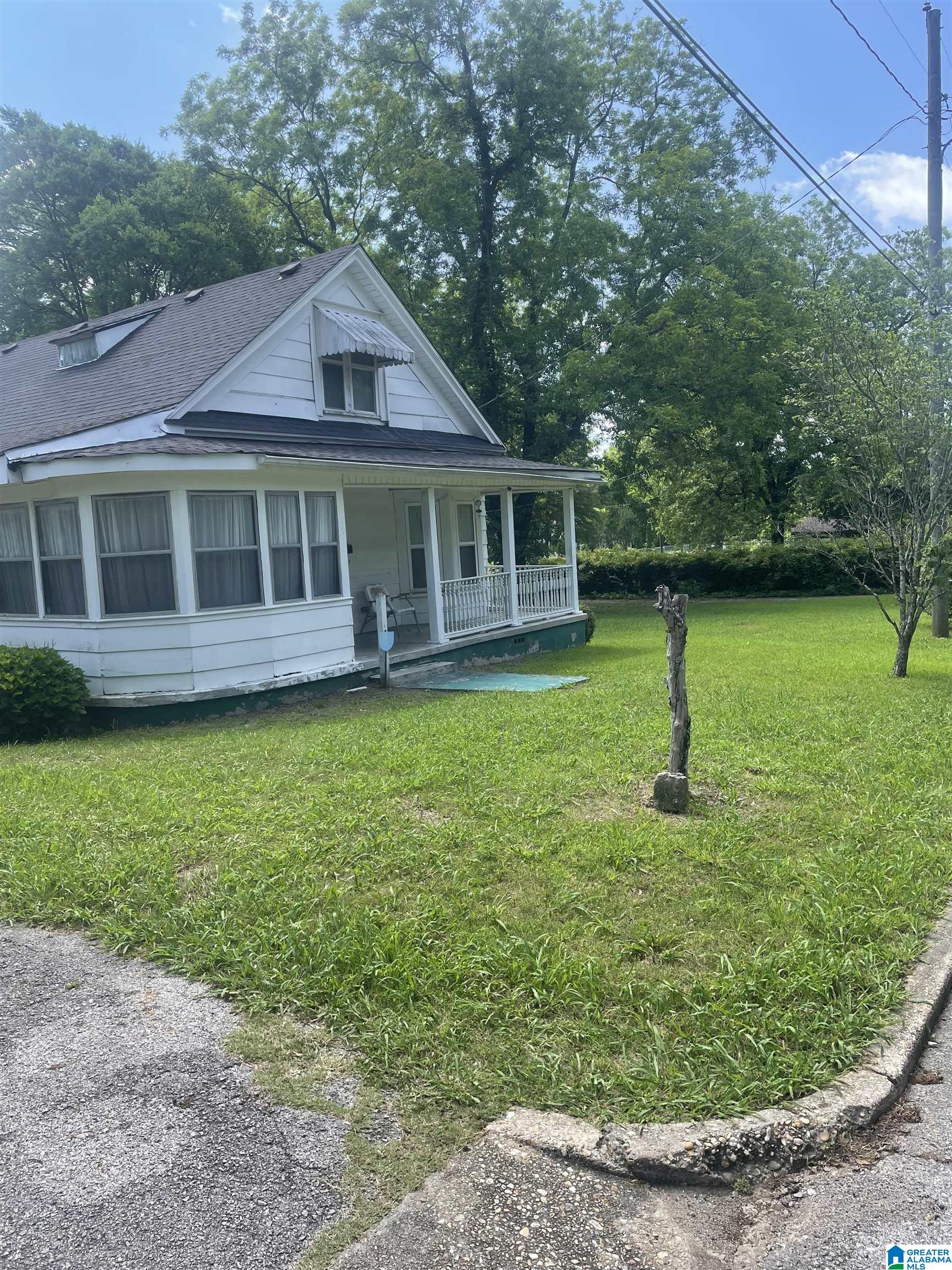 Homes for sale in Anniston, AL | 1615 Stephens Avenue, Anniston, AL 36201 | MLS# 21421222