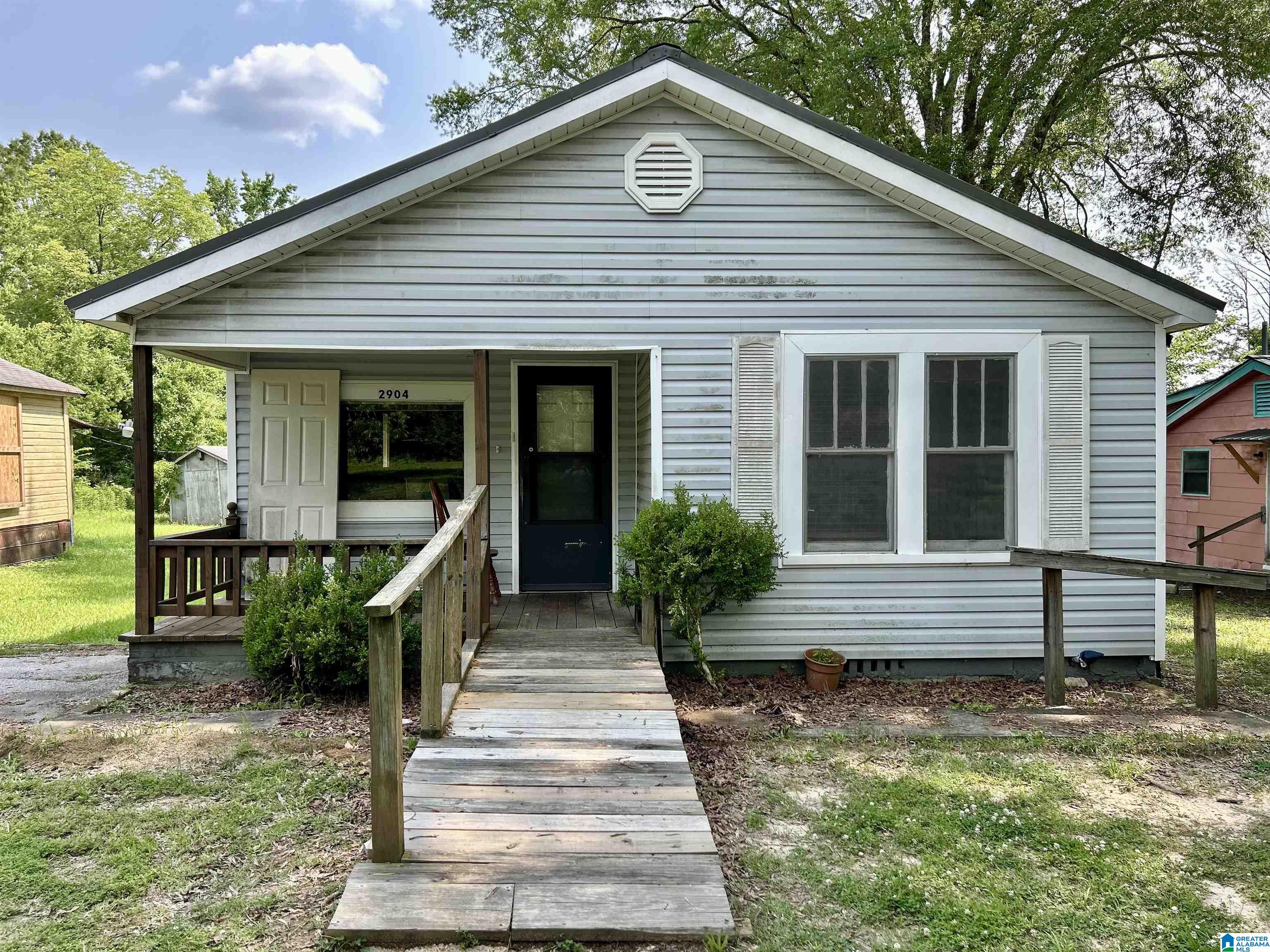 Homes for sale in Gadsden, AL | 2904 Patton Street, Gadsden, AL 35904 | MLS# 21421572