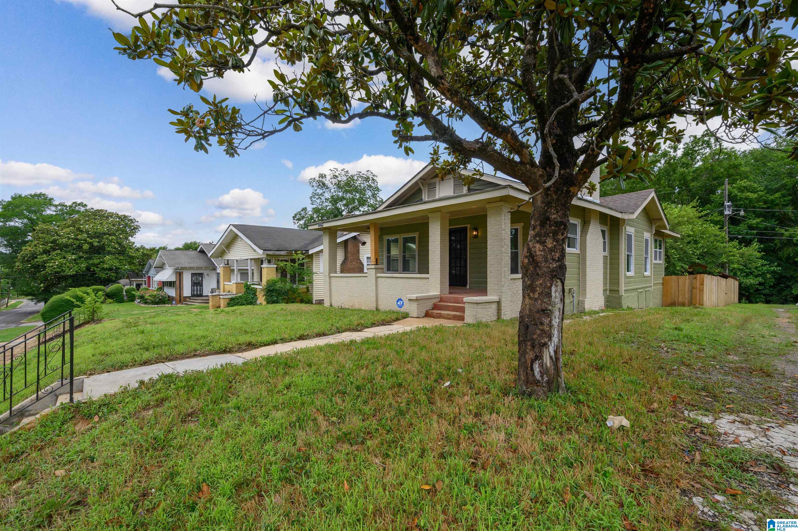 Homes for sale in Birmingham, AL | 3410 17th Avenue N, Birmingham, AL 35234 | MLS# 21421646