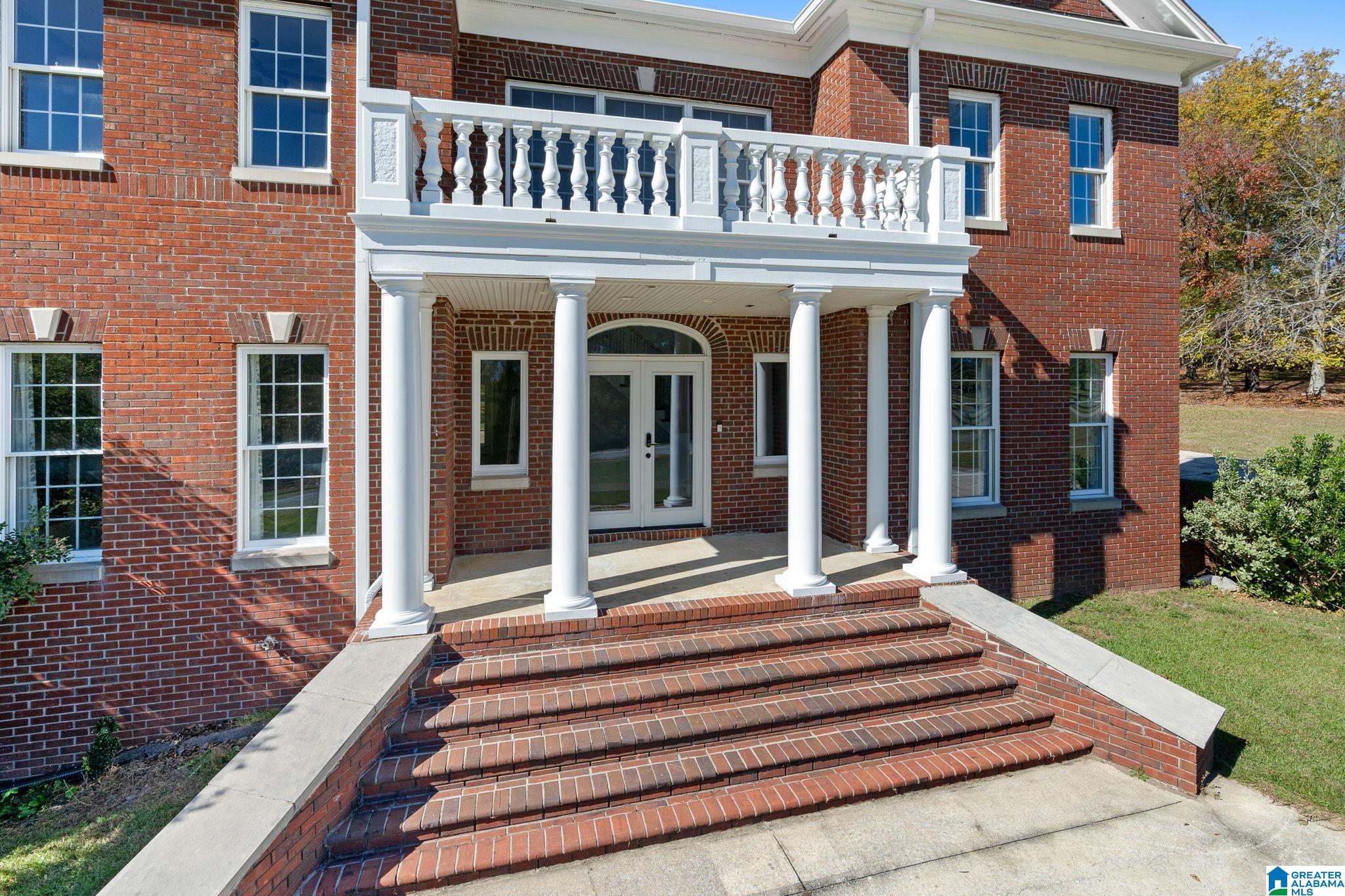 Homes for sale in West Blocton, AL | 409 Pineview Dr, West Blocton, AL 35184 | MLS# 21421758